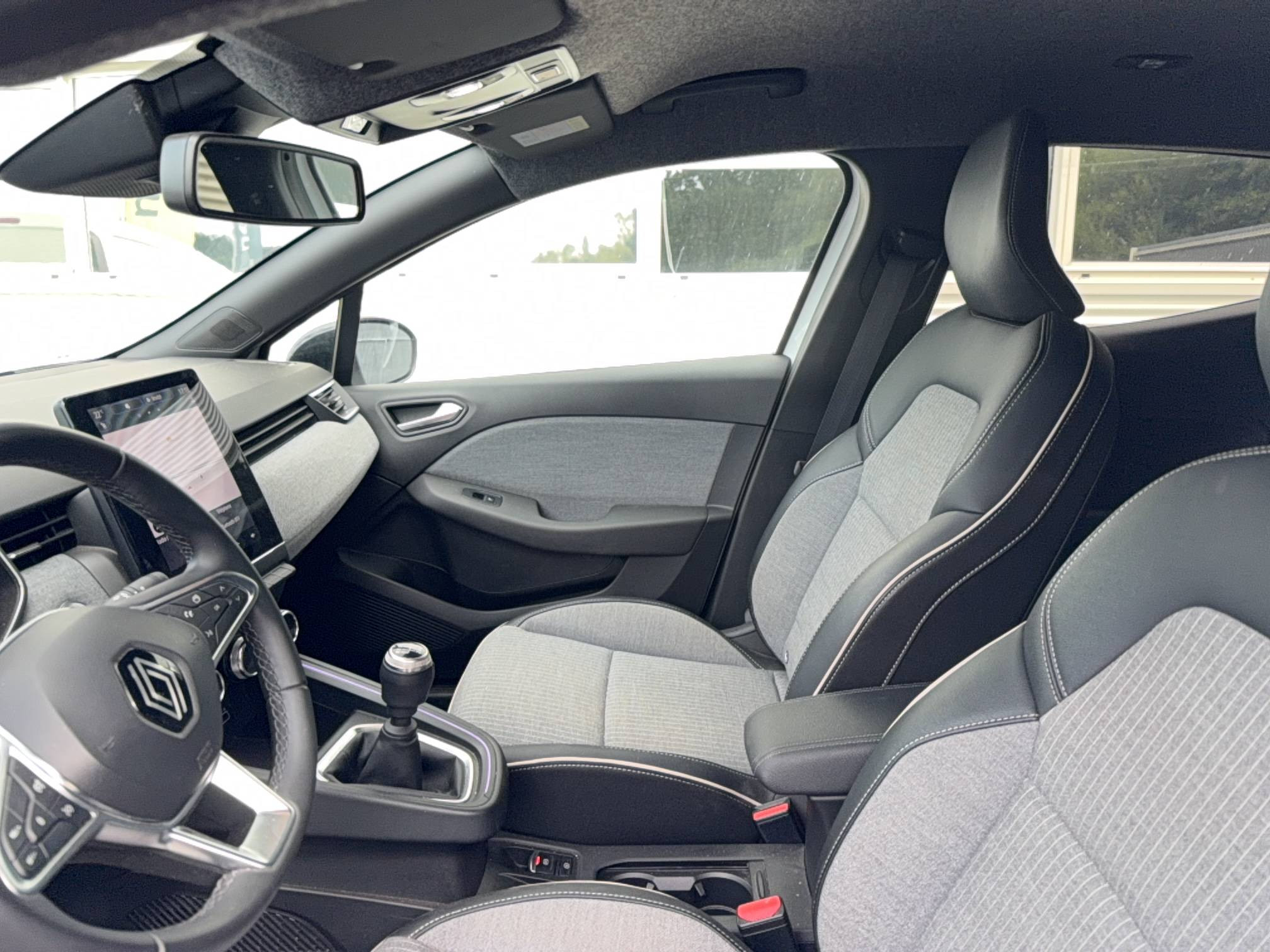 Vente en ligne Renault Clio 5 Clio TCe 90 au prix de 16 390 €