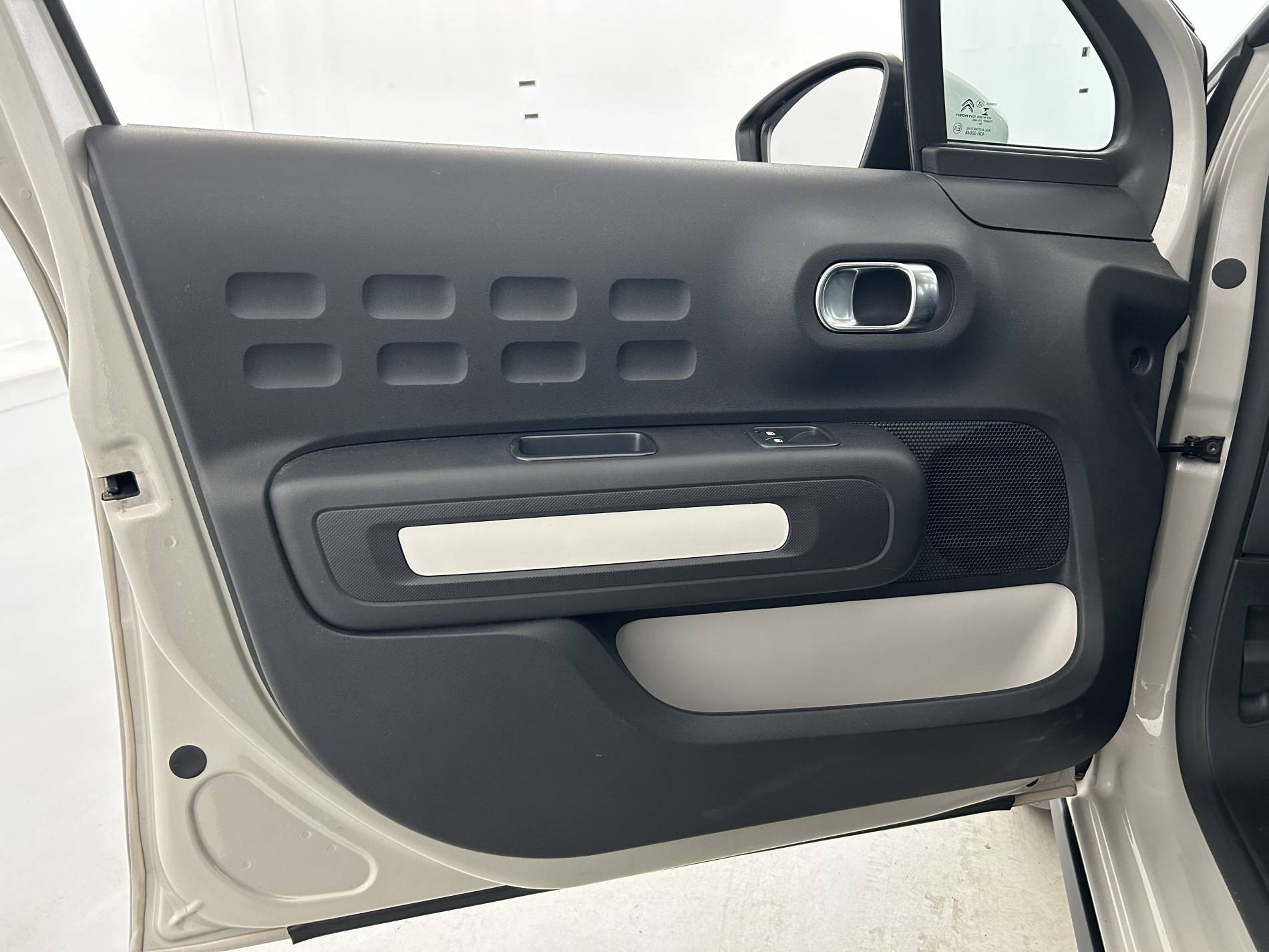Vente en ligne Citroën C3  BlueHDi 100 BVM6 au prix de 10 990 €