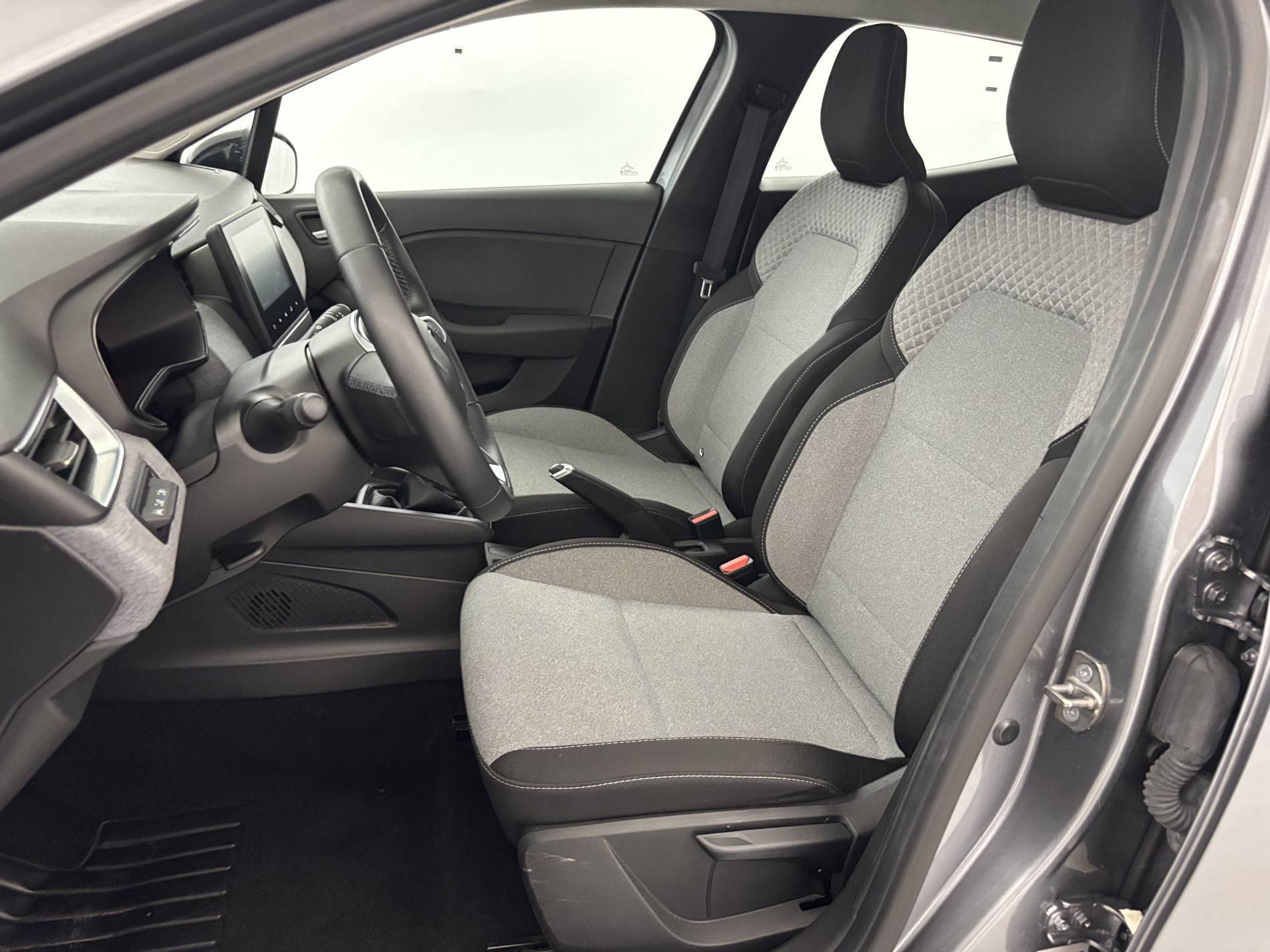 Vente en ligne Renault Clio 5 Clio TCe 90 au prix de 14 790 €