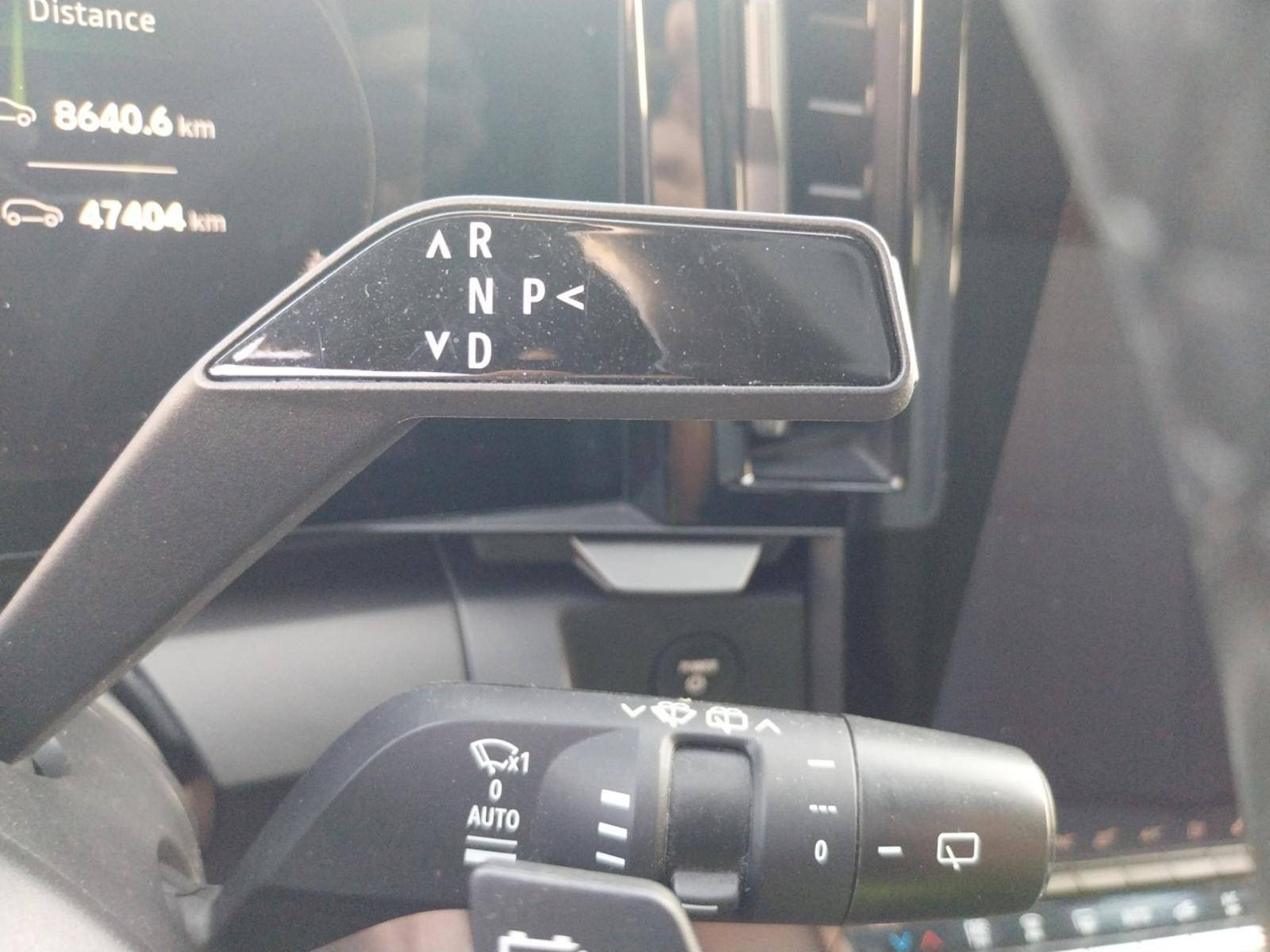 Vente en ligne Renault Megane E-Tech  EV40 130ch standard charge au prix de 18 900 €