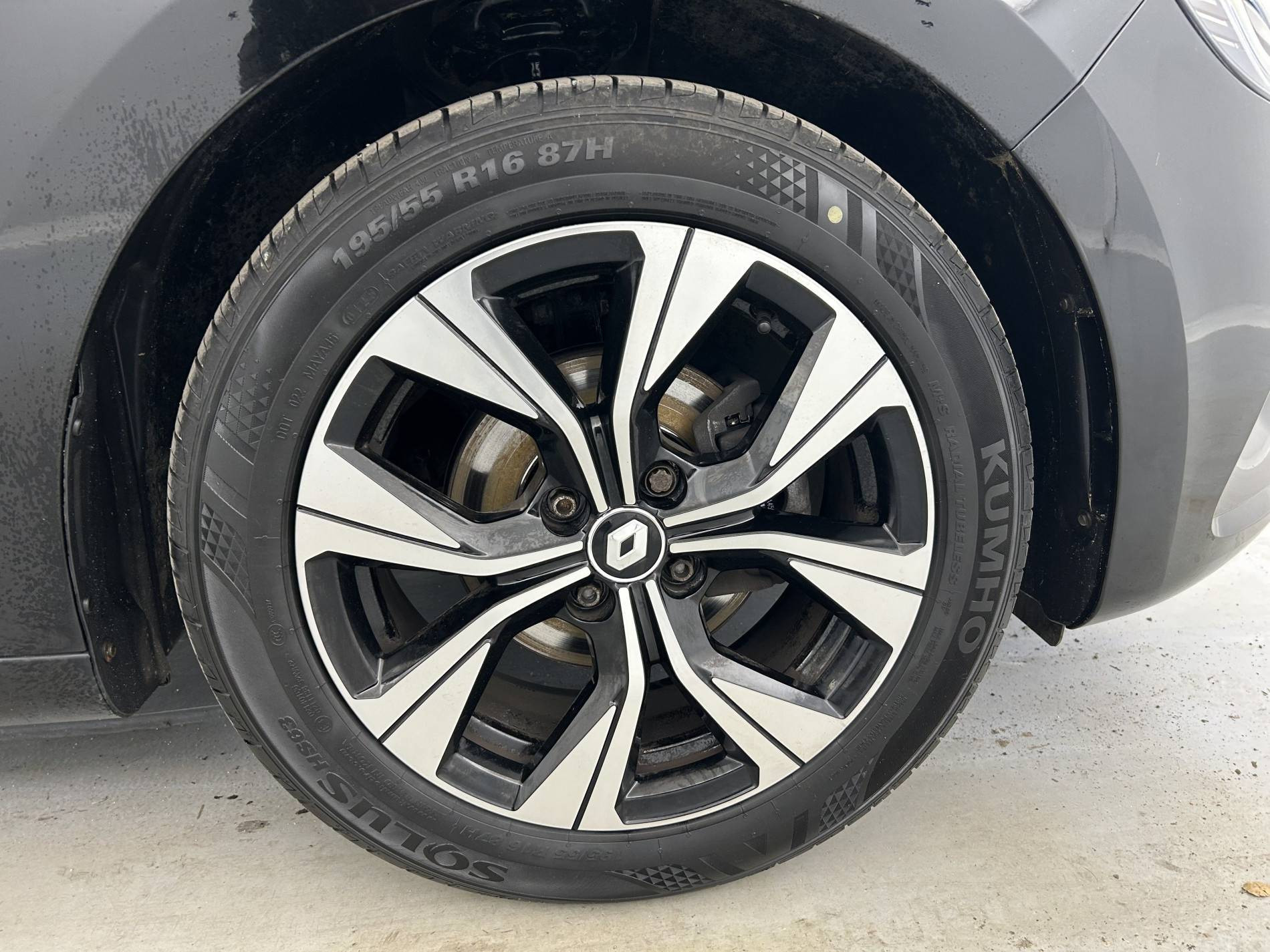 Vente en ligne Renault Clio 5 Clio TCe 90 - 21N au prix de 13 490 €