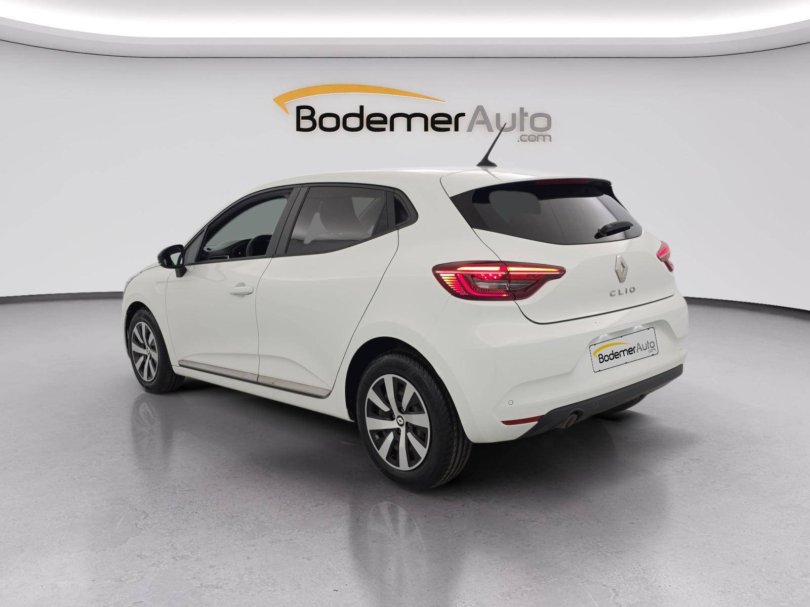 Vente en ligne Renault Clio 5 Clio TCe 90 au prix de 13 850 €