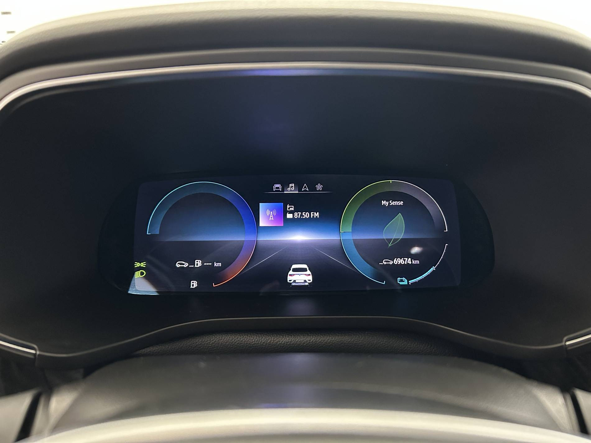 Vente en ligne Renault Arkana  E-Tech hybride 145 au prix de 21 400 €