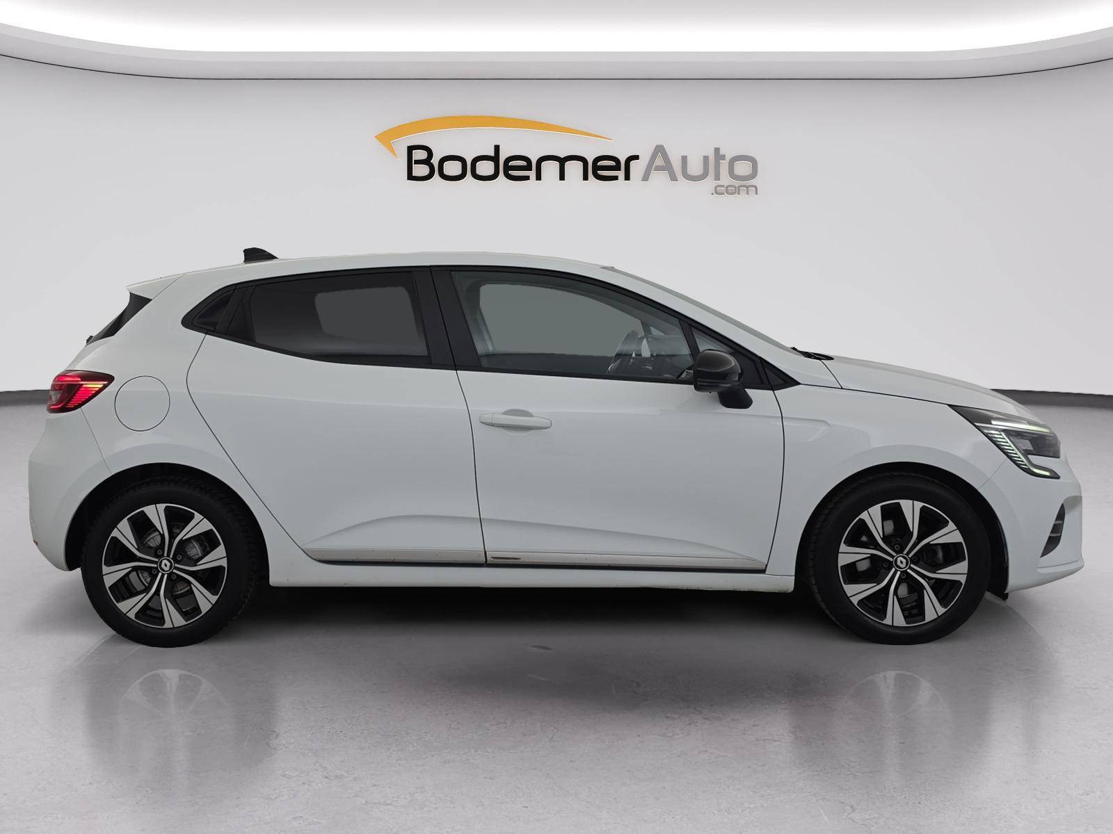 Vente en ligne Renault Clio 5 Clio Blue dCi 100 au prix de 13 291 €