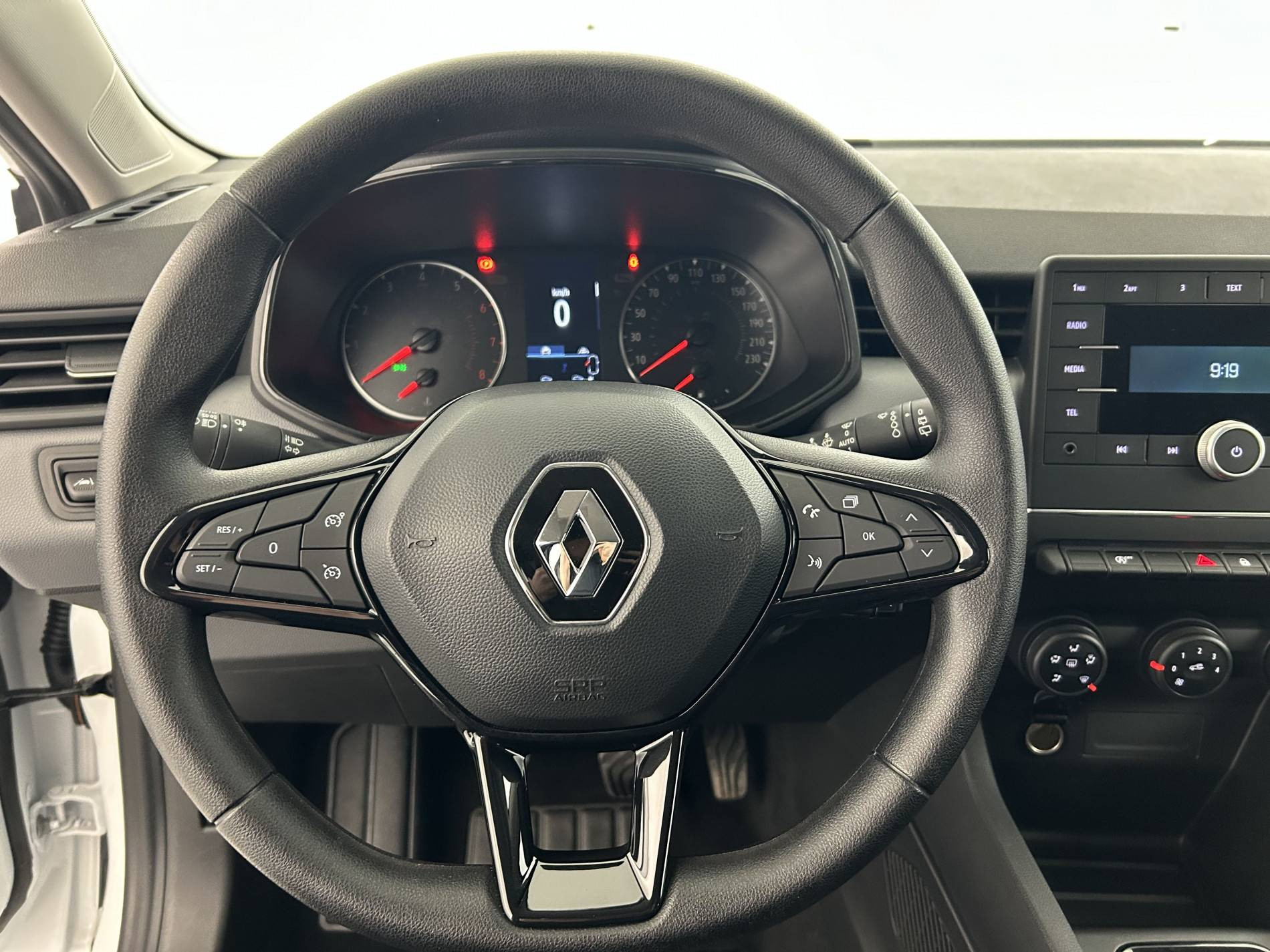 Vente en ligne Renault Clio 5 Clio SCe 65 au prix de 12 990 €