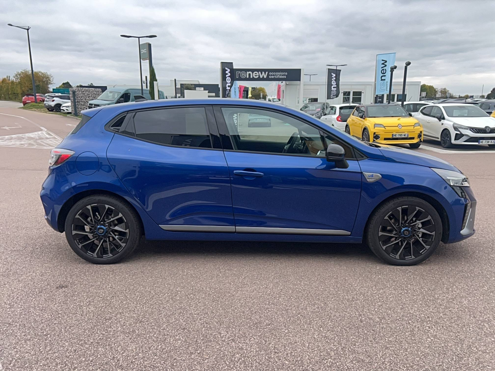 Vente en ligne Renault Clio 5 Clio E-Tech full hybrid 145 ch GSR2 au prix de 22 991 €