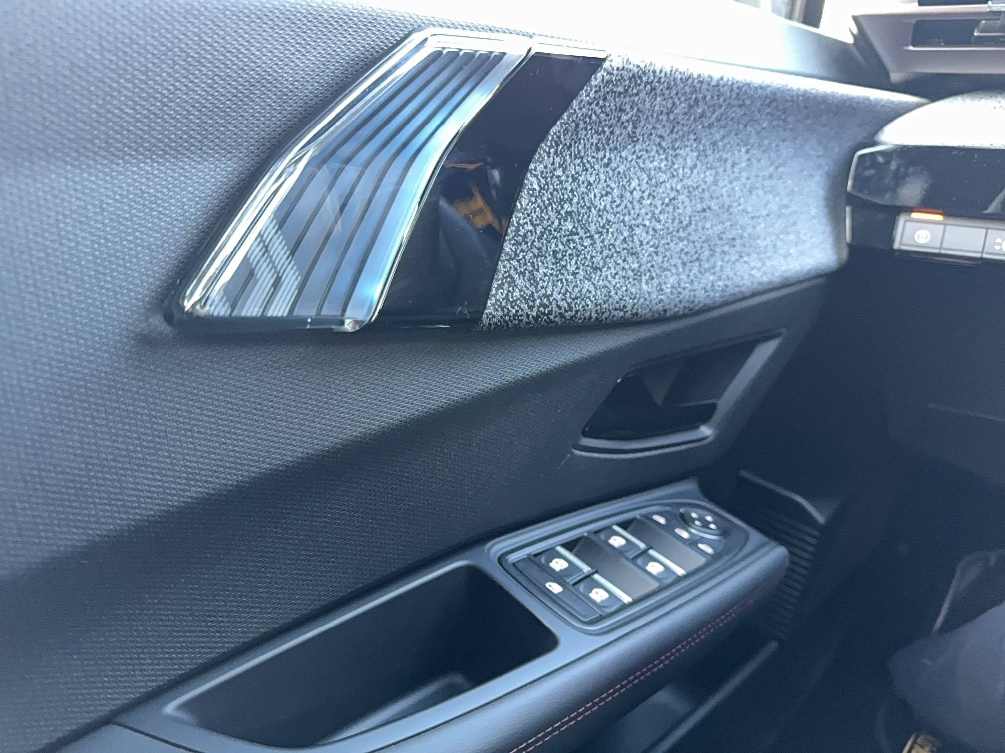 Vente en ligne Renault Clio 6 Clio E-Tech full hybrid 160 ch au prix de 27 230 €