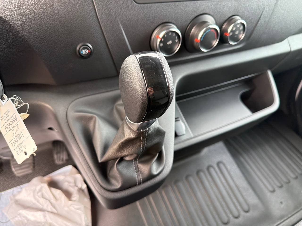 Vente en ligne Renault Master E-Tech MASTER ELECTRIQUE FGN L2H2 F3500 EV52 au prix de 27 990 €