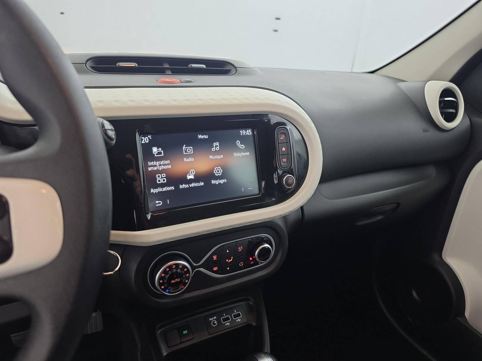 Vente en ligne Renault Twingo Electrique Twingo III E-Tech au prix de 13 900 €