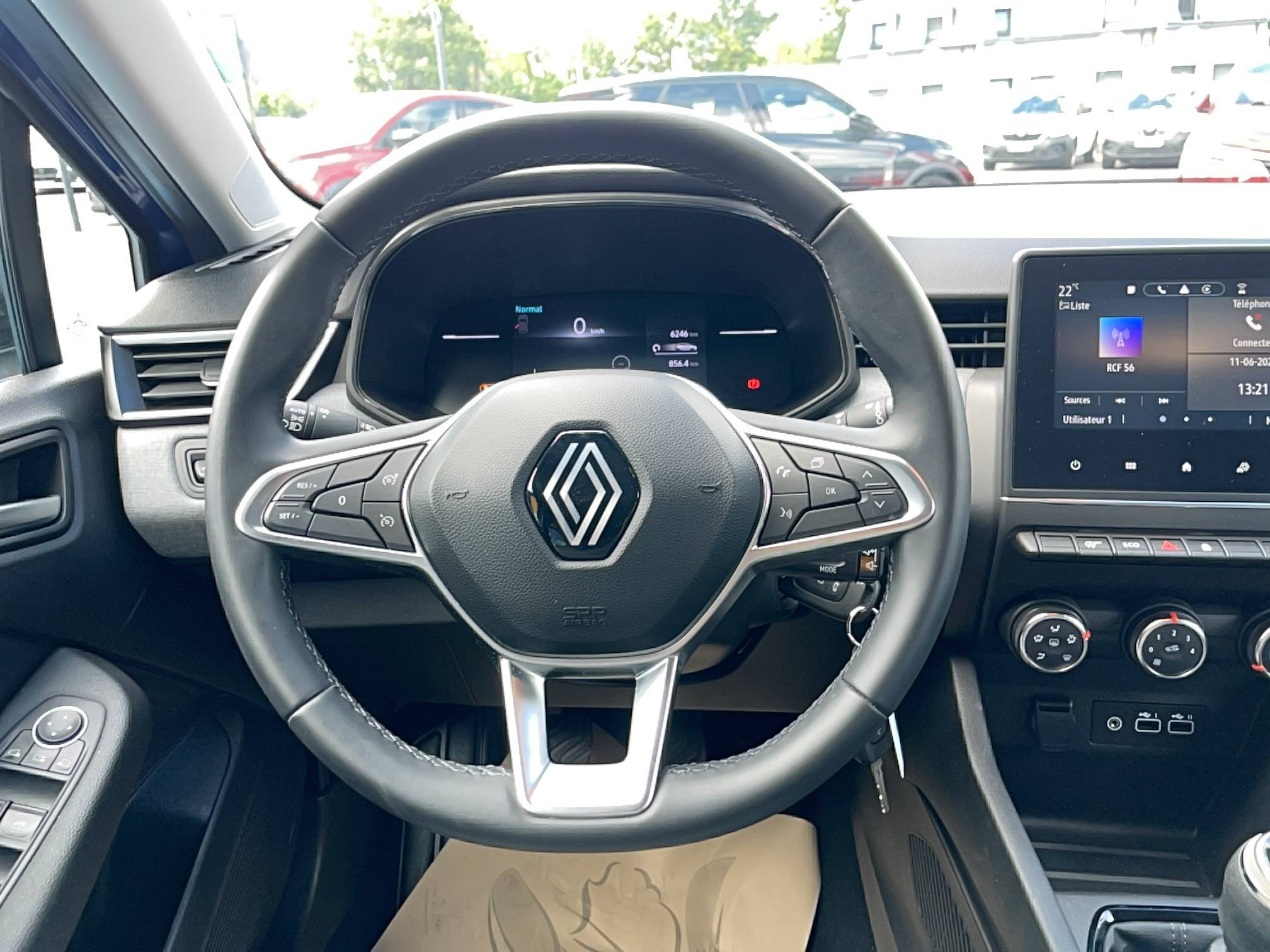 Vente en ligne Renault Clio 5 Clio TCe 90 au prix de 15 990 €