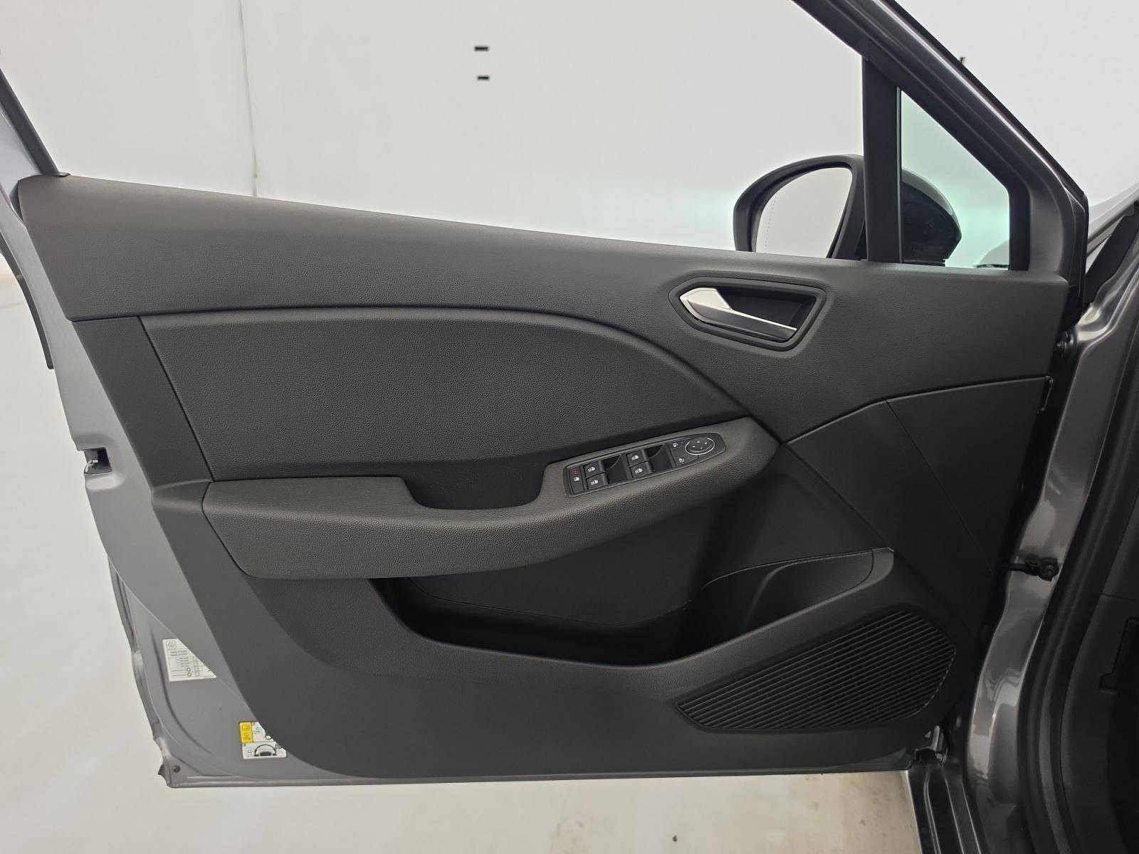 Vente en ligne Renault Clio 5 Clio TCe 90 au prix de 14 790 €