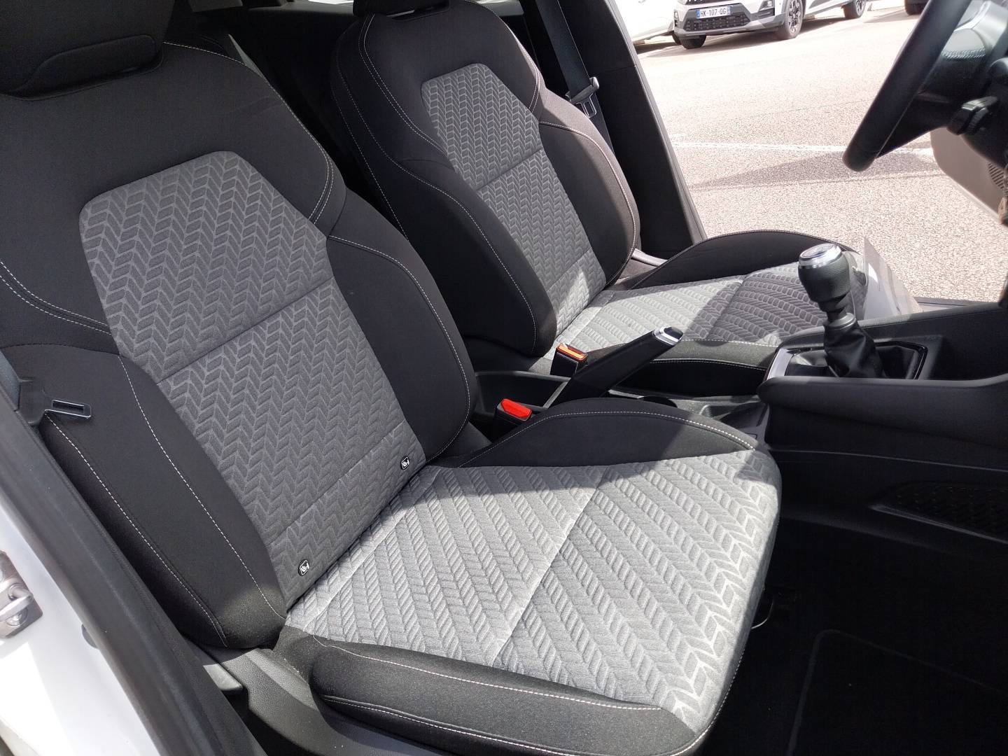 Vente en ligne Renault Clio 5 Clio TCe 90 au prix de 14 990 €