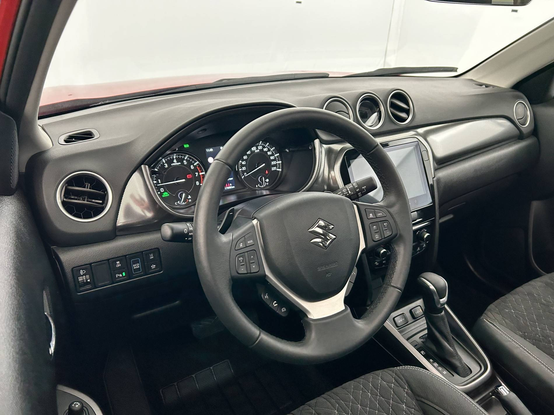 Vente en ligne Suzuki Vitara  1.5 Dualjet Hybrid Auto au prix de 22 890 €