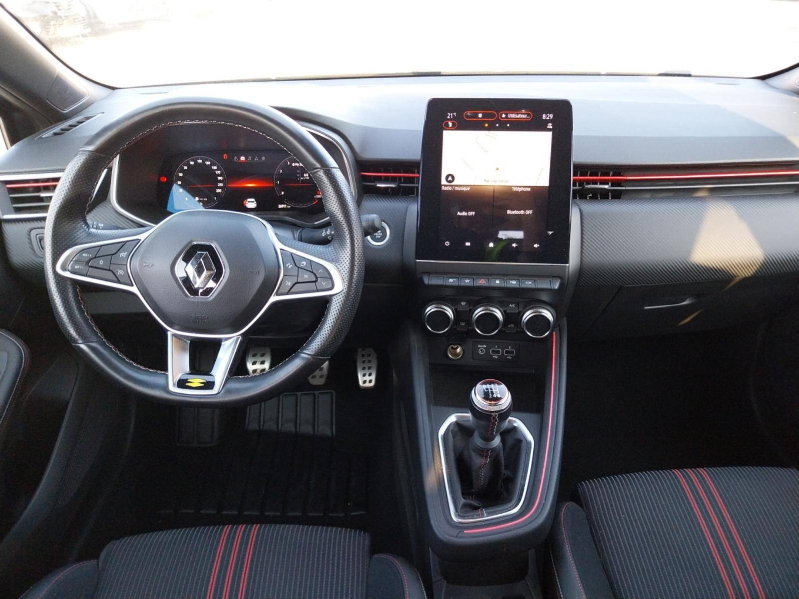 Vente en ligne Renault Clio 5 Clio TCe 140 au prix de 17 990 €
