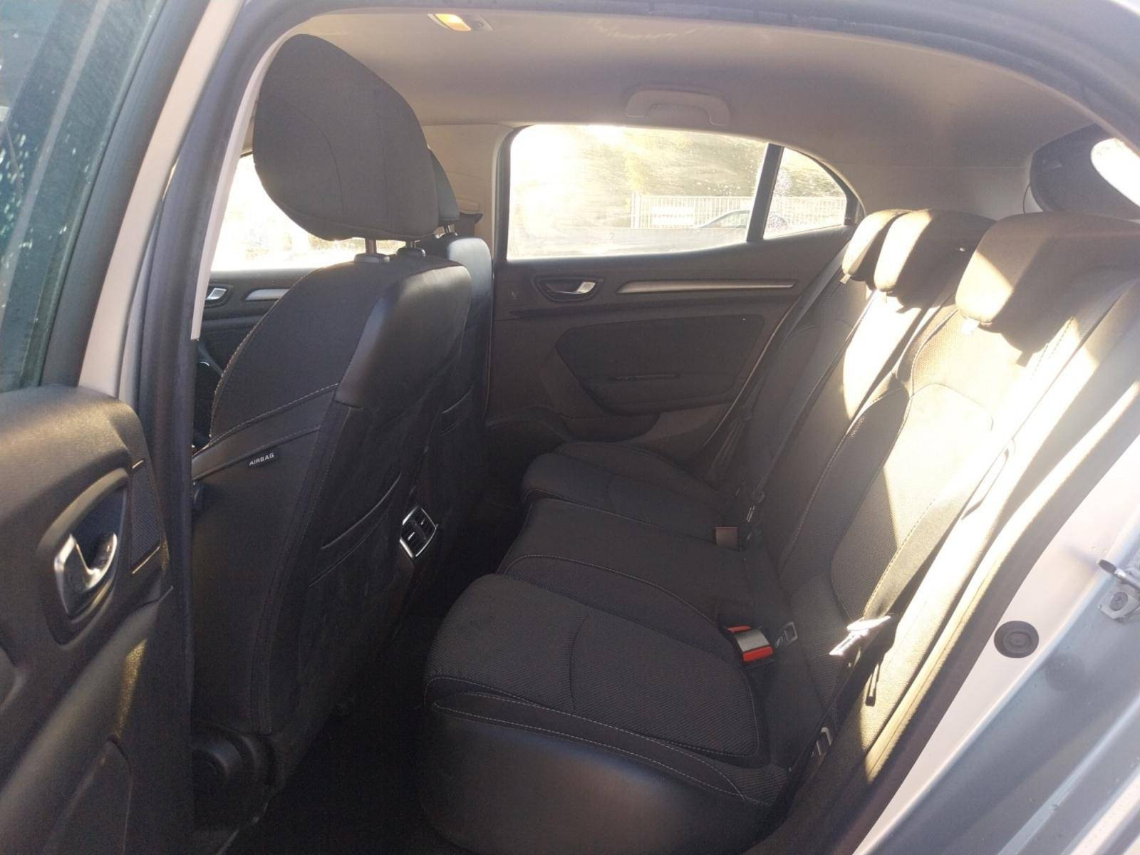 Vente en ligne Renault Megane 4  TCe 140 au prix de 15 790 €