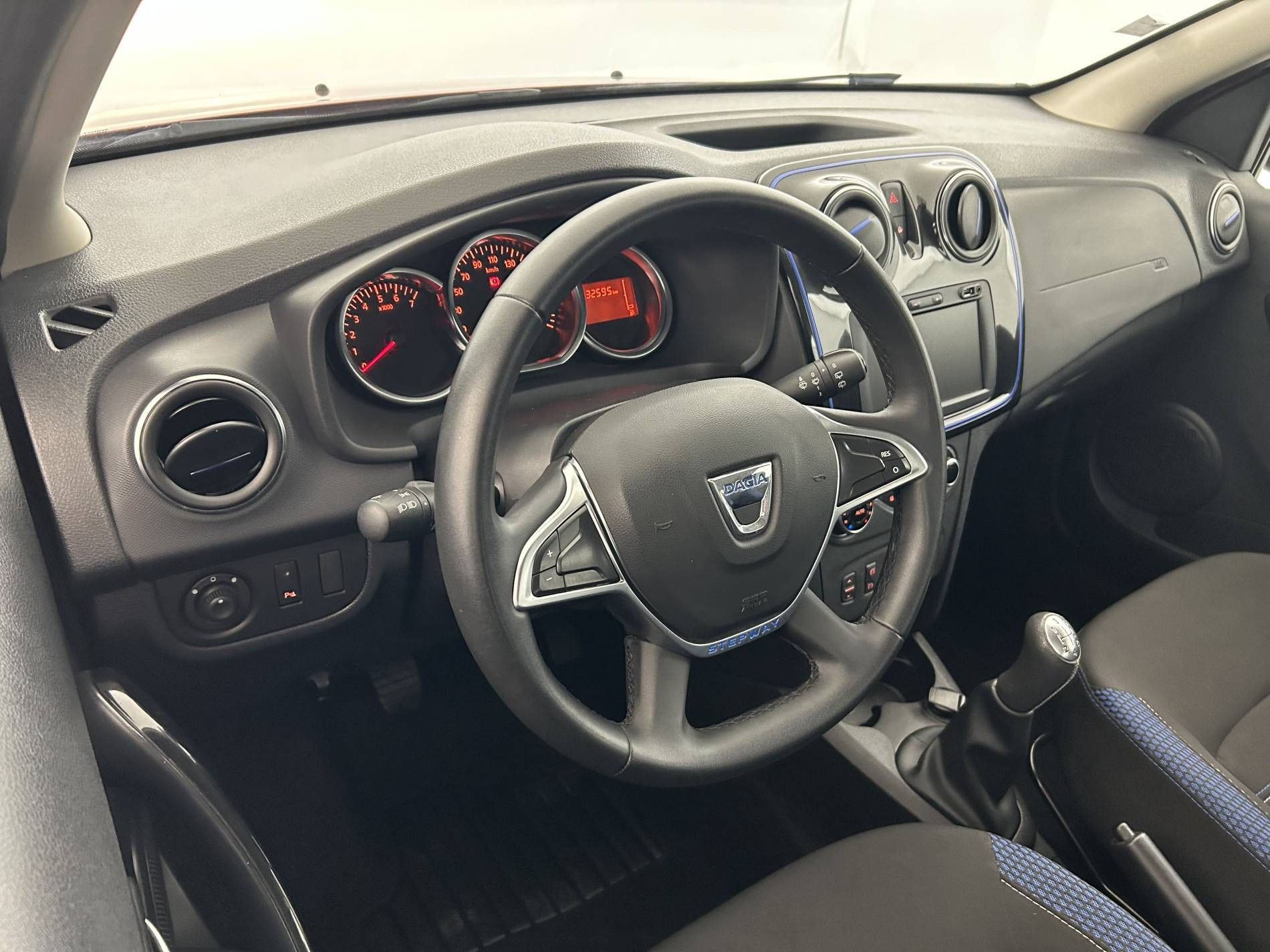 Vente en ligne Dacia Sandero  Blue dCi 95 au prix de 13 990 €