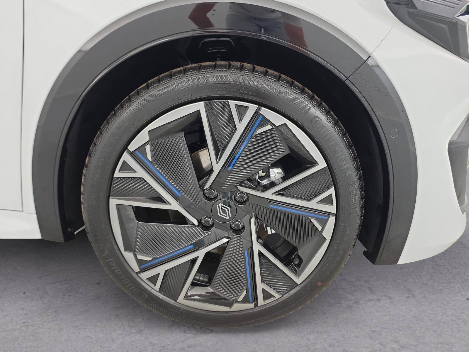 Vente en ligne Renault Clio 6 Clio E-Tech full hybrid 160 ch au prix de 28 490 €