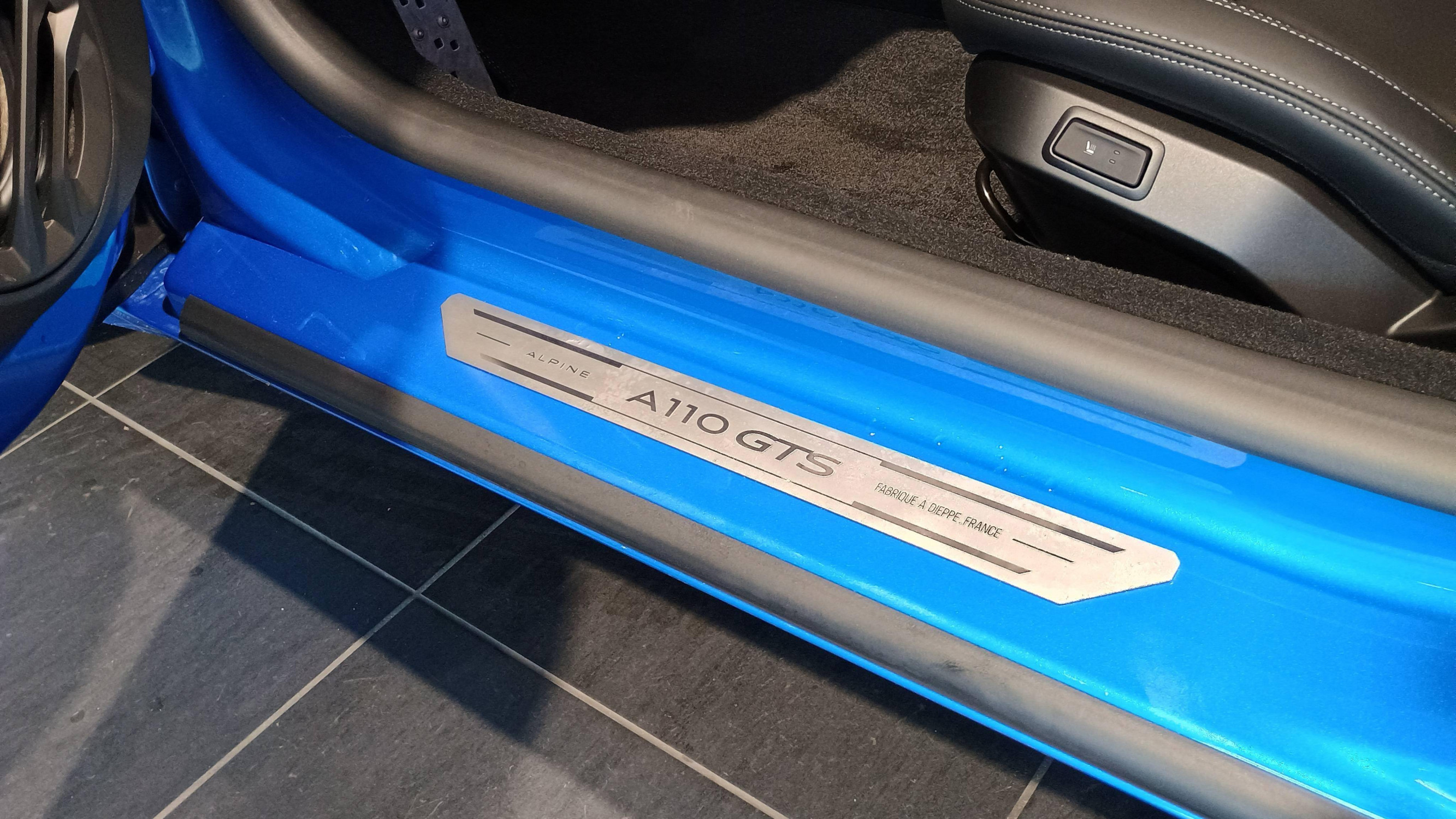 Vente en ligne Alpine A110 A110 au prix de 87 490 €