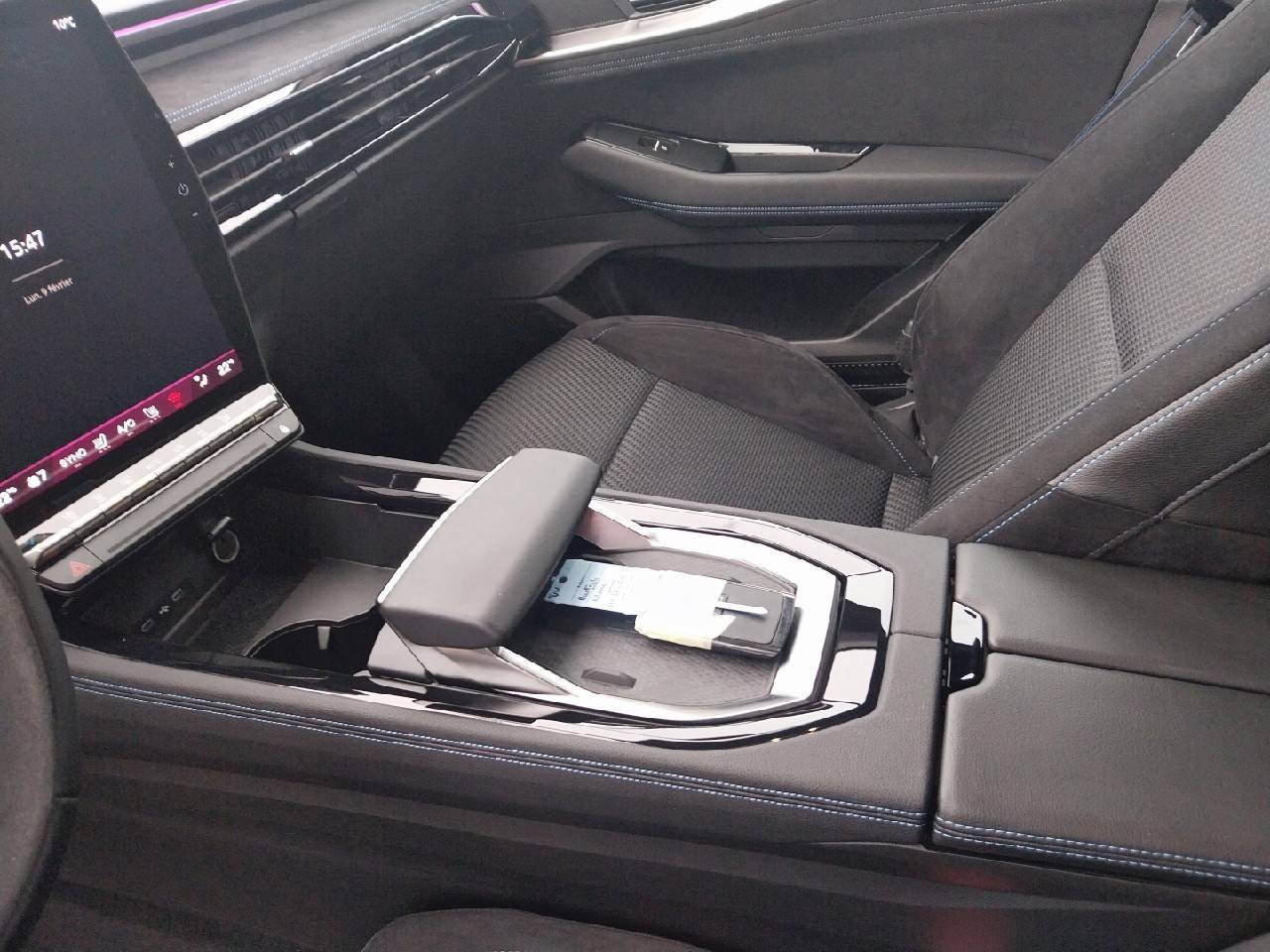 Vente en ligne Renault Austral  E-Tech full hybrid 200 GSR2 au prix de 33 890 €