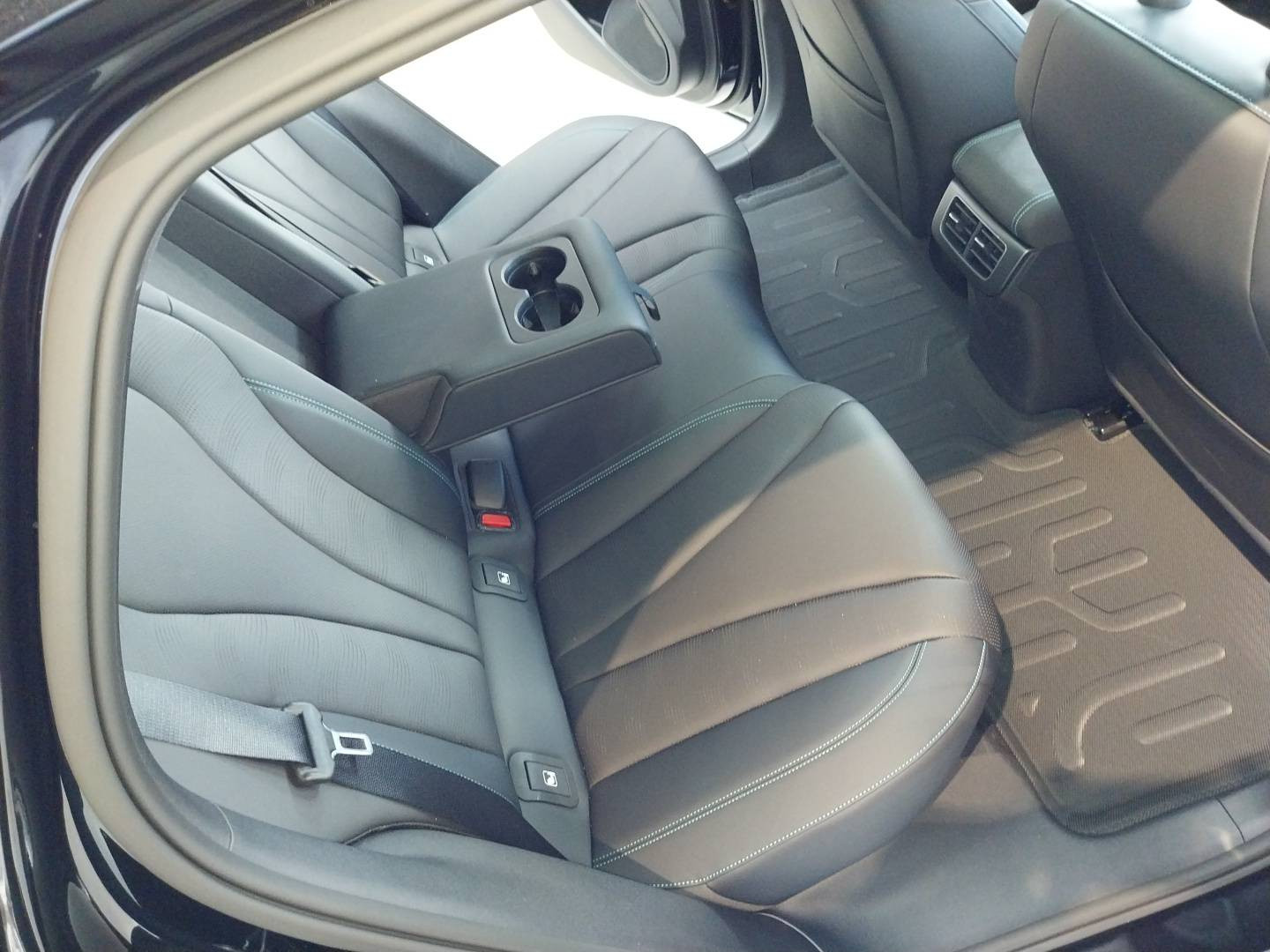 Vente en ligne Byd Seal 6 DM-i  1.5l DM-i 156 kW PHEV au prix de 33 890 €