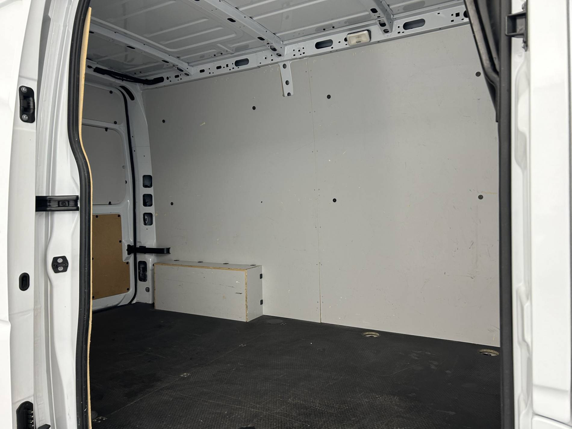 Vente en ligne Renault Master Fourgon MASTER FGN TRAC F3500 L2H2 BLUE DCI 150 au prix de 27 490 €