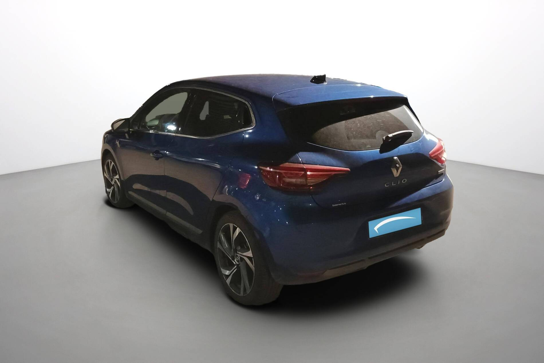 Vente en ligne Renault Clio 5 Clio E-Tech 140 - 21N au prix de 17 990 €