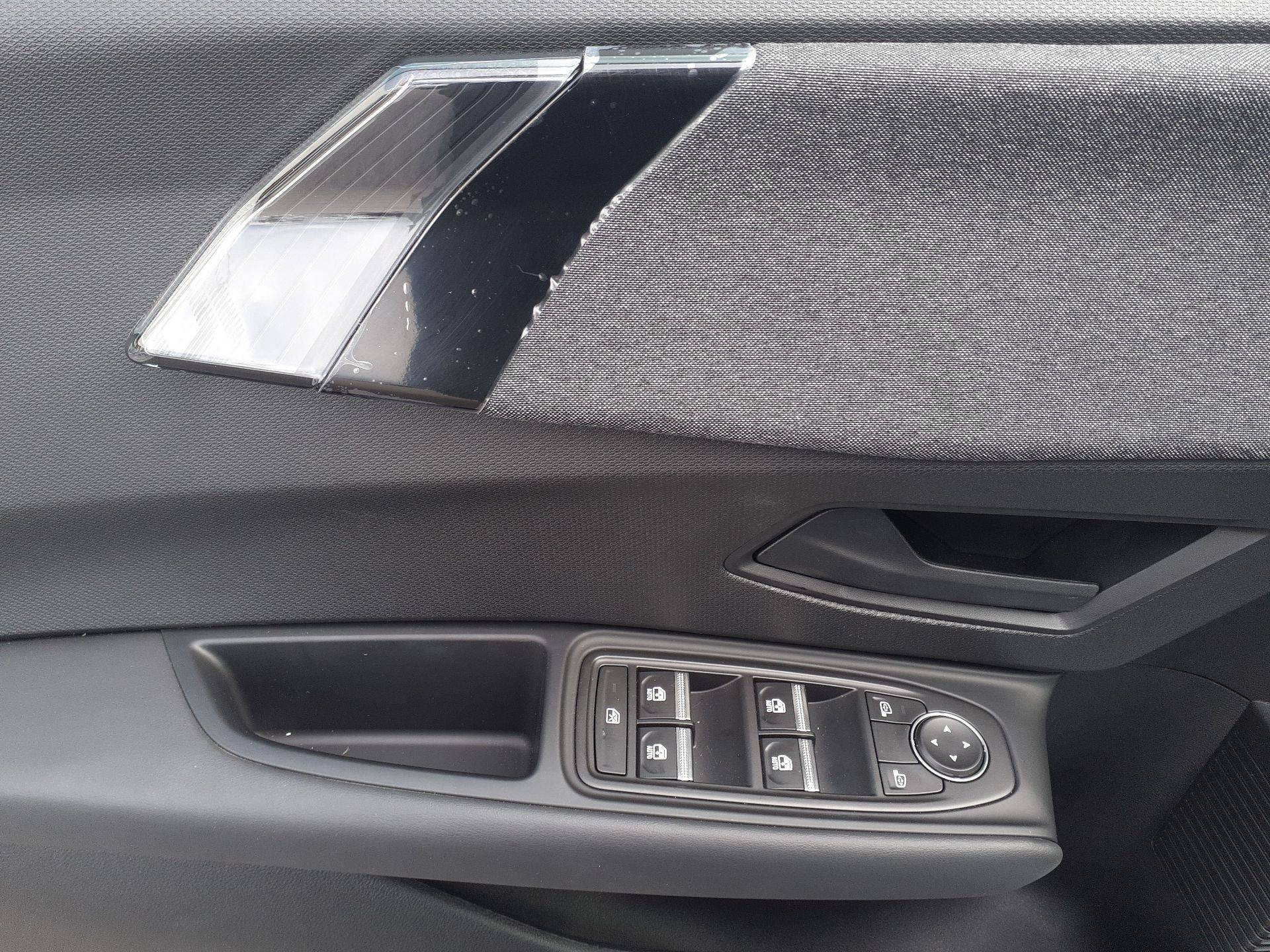 Vente en ligne Renault Clio 6 Clio TCe 115 ch au prix de 18 990 €
