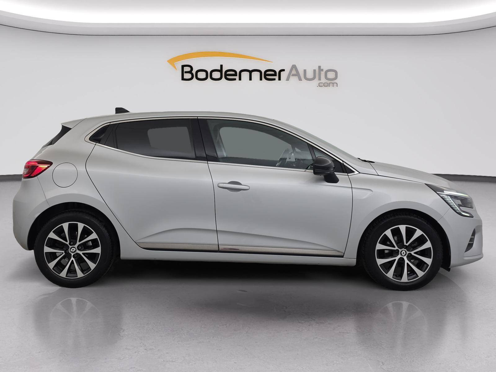 Vente en ligne Renault Clio 5 Clio TCe 90 au prix de 14 490 €