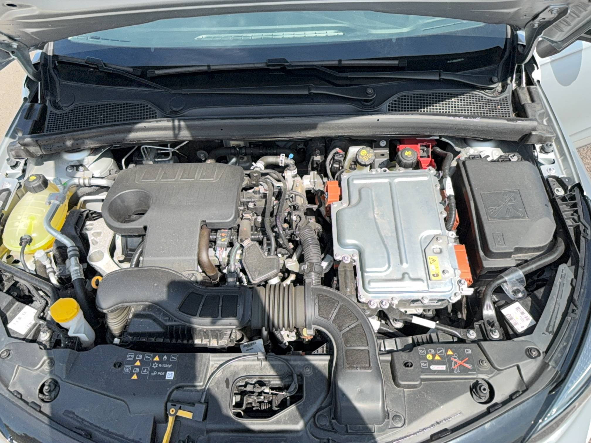 Vente en ligne Renault Clio 5 Clio E-Tech full hybrid 145 au prix de 15 990 €
