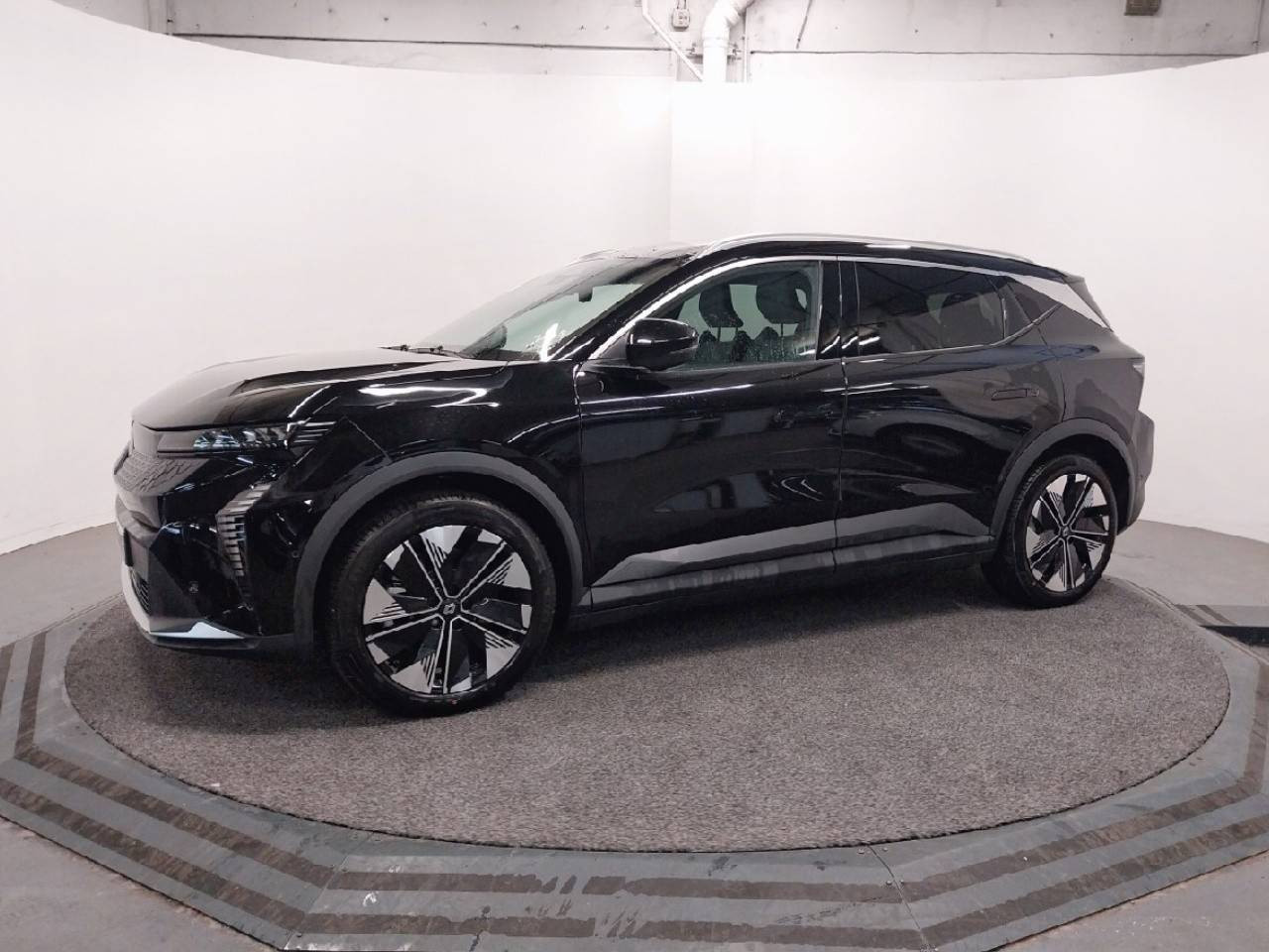 Vente en ligne Renault Scenic E-Tech Scenic E-Tech électrique 220 ch grande autonomie au prix de 1 300 €