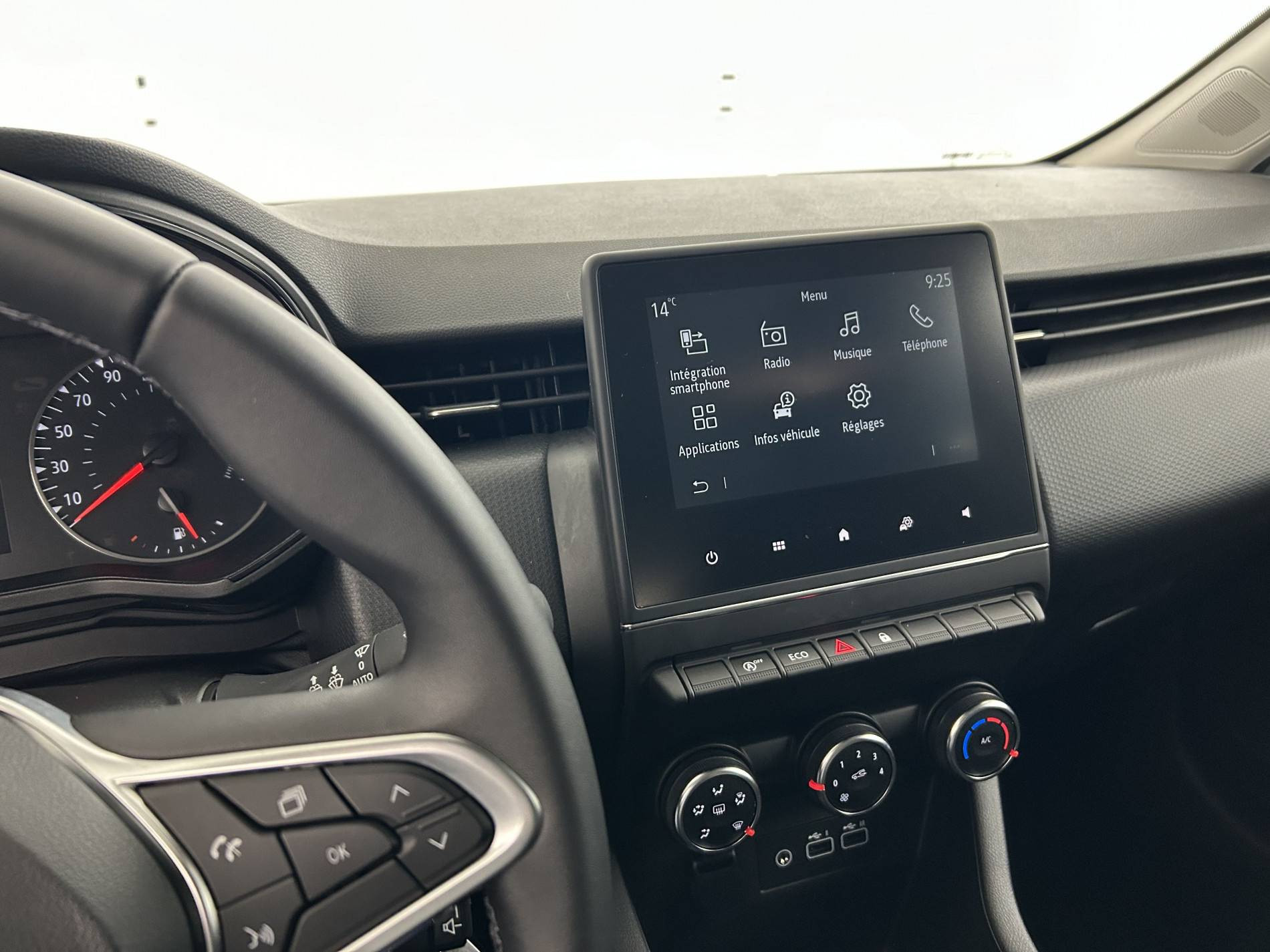 Vente en ligne Renault Clio 5 Clio TCe 90 au prix de 14 290 €