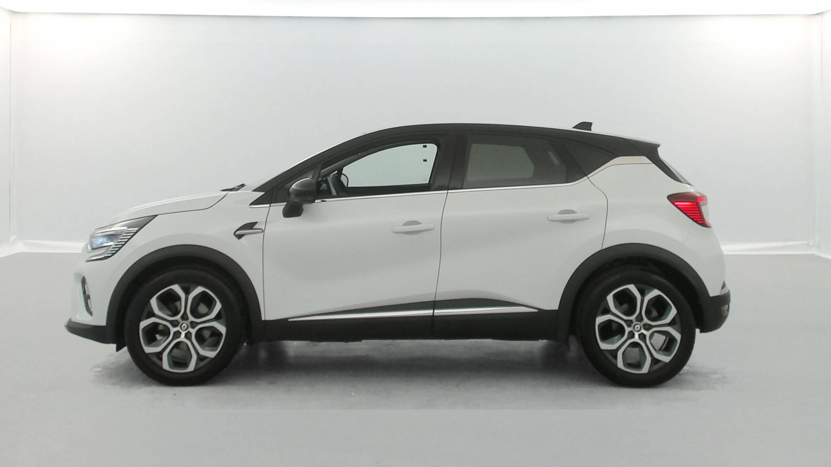 Vente en ligne Renault Captur  E-Tech full hybrid 145 au prix de 17 890 €