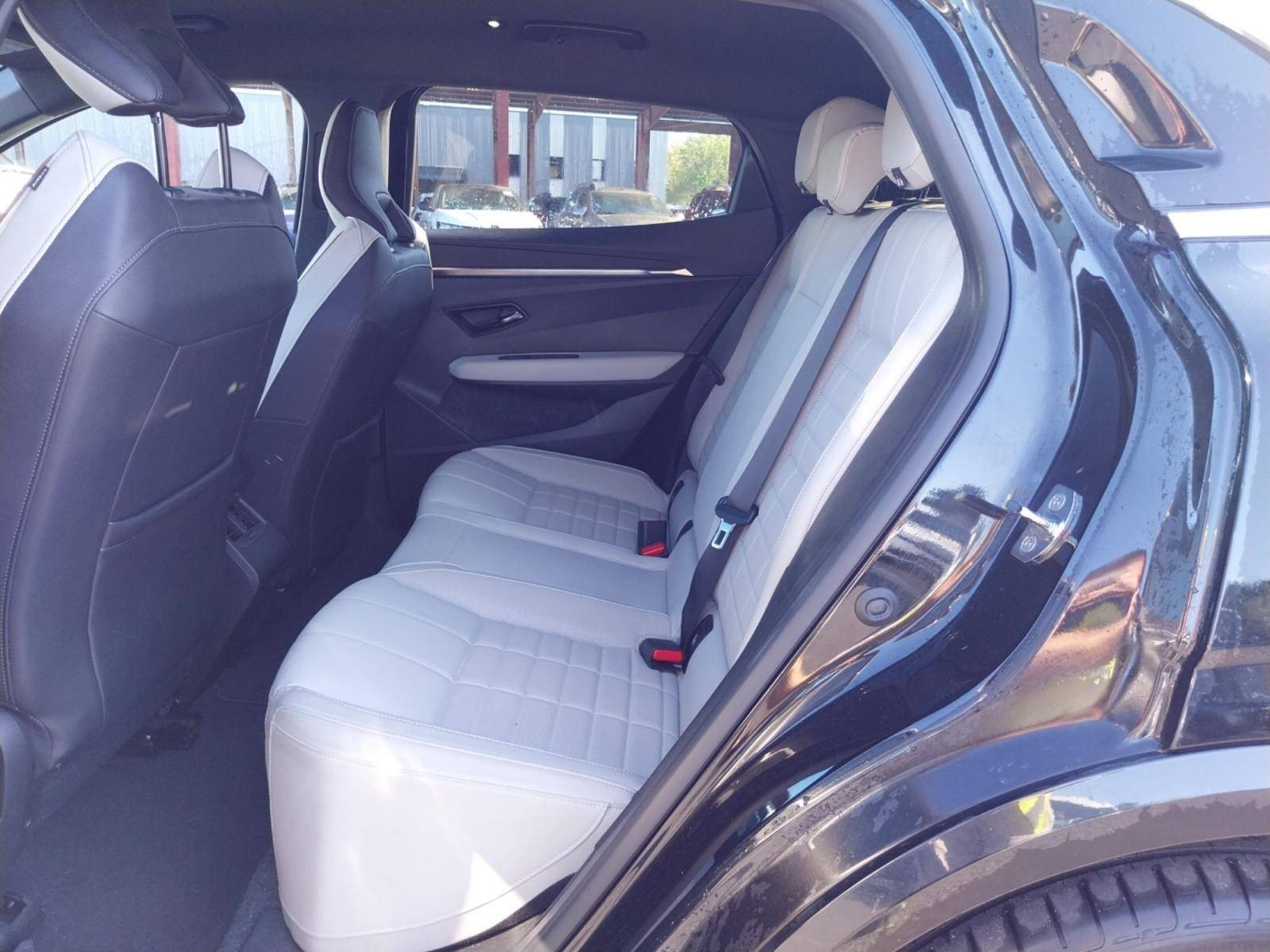 Vente en ligne Renault Megane E-Tech  EV60 220 ch super charge au prix de 22 990 €