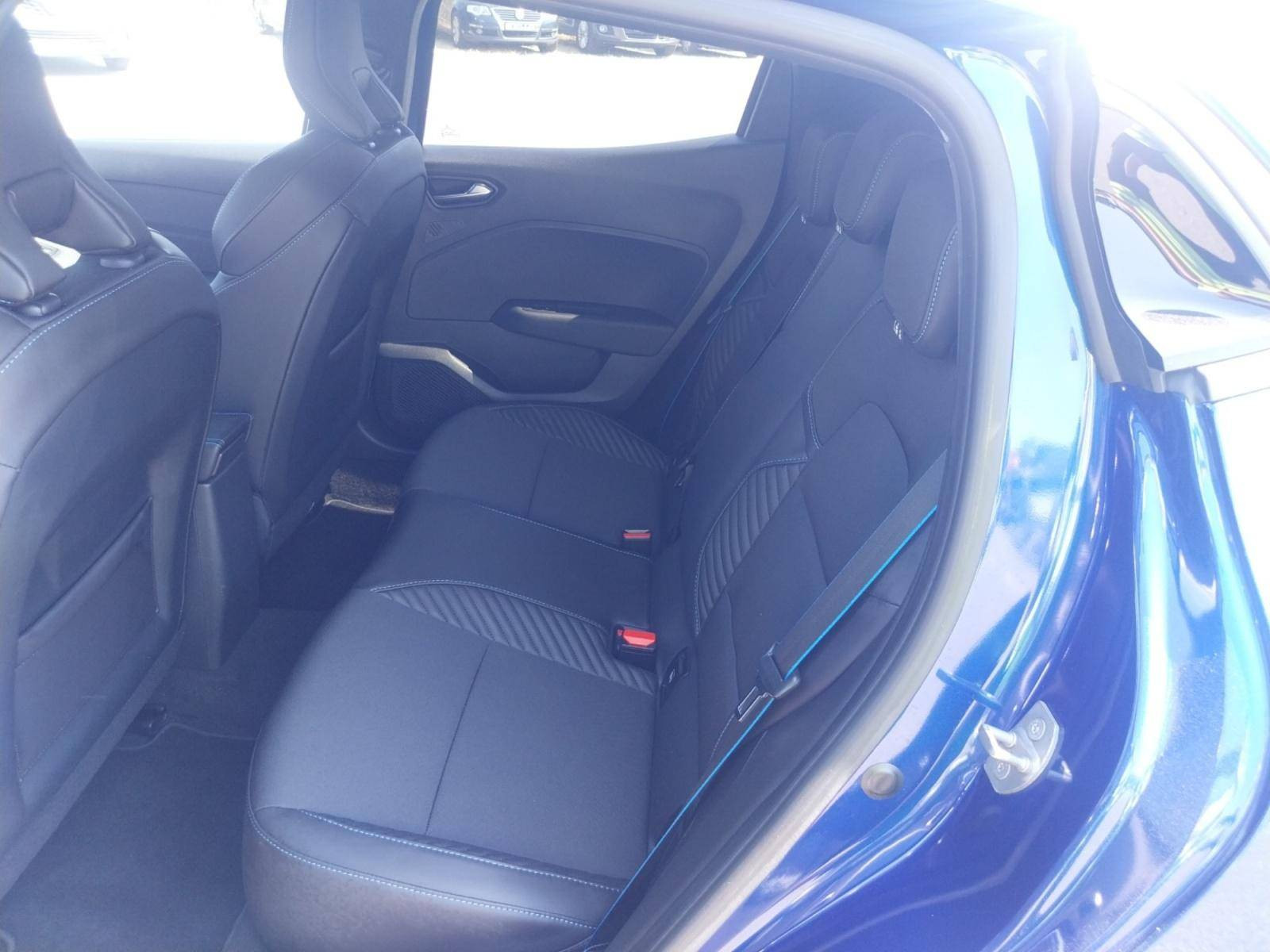 Vente en ligne Renault Clio 5 Clio E-Tech full hybrid 145 ch GSR2 au prix de 21 990 €