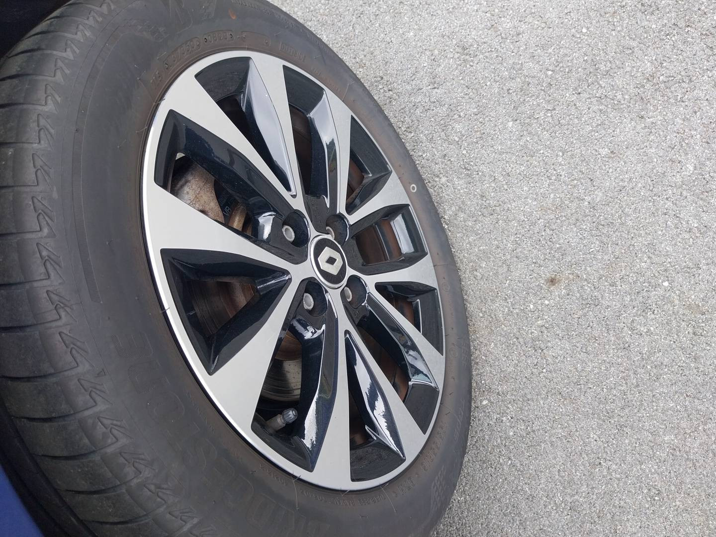 Vente en ligne Renault Clio 5 Clio E-Tech full hybrid 145 au prix de 18 390 €