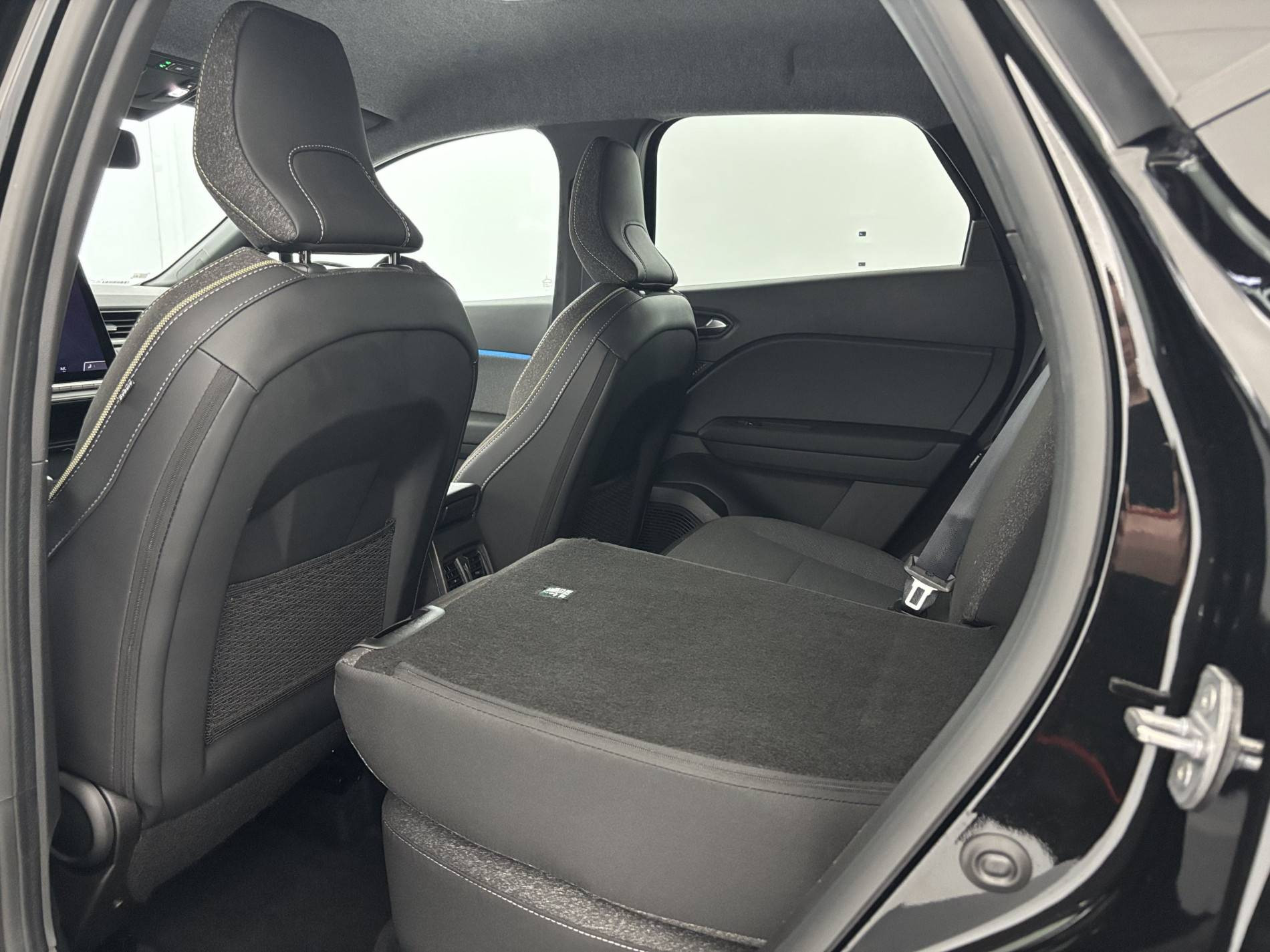 Vente en ligne Renault Captur  E-Tech full hybrid 160 ch au prix de 26 490 €