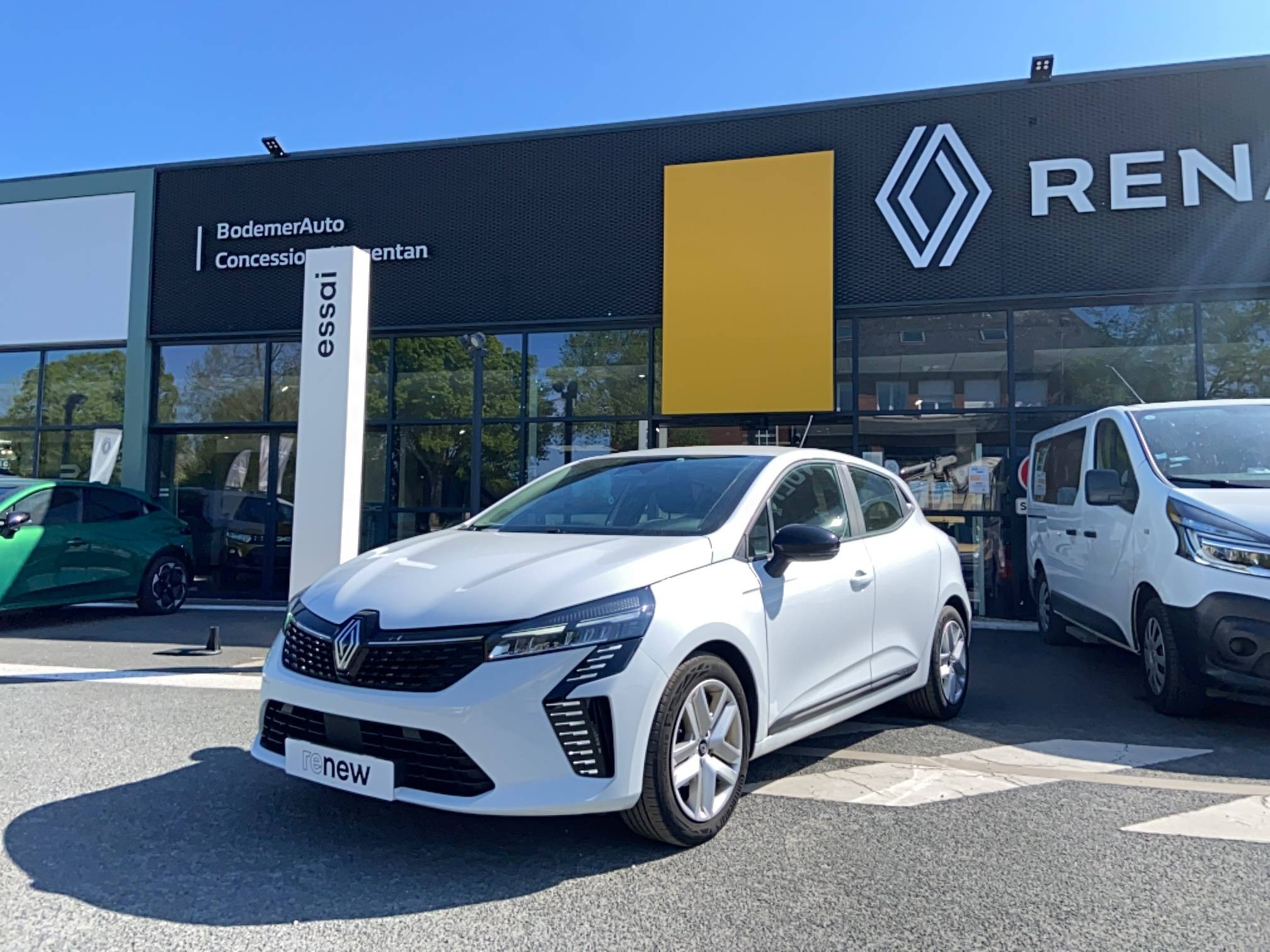 Renault Clio 5 Clio Eco-G 100 ch GSR2 occasion de 2024 en vente à Argentan