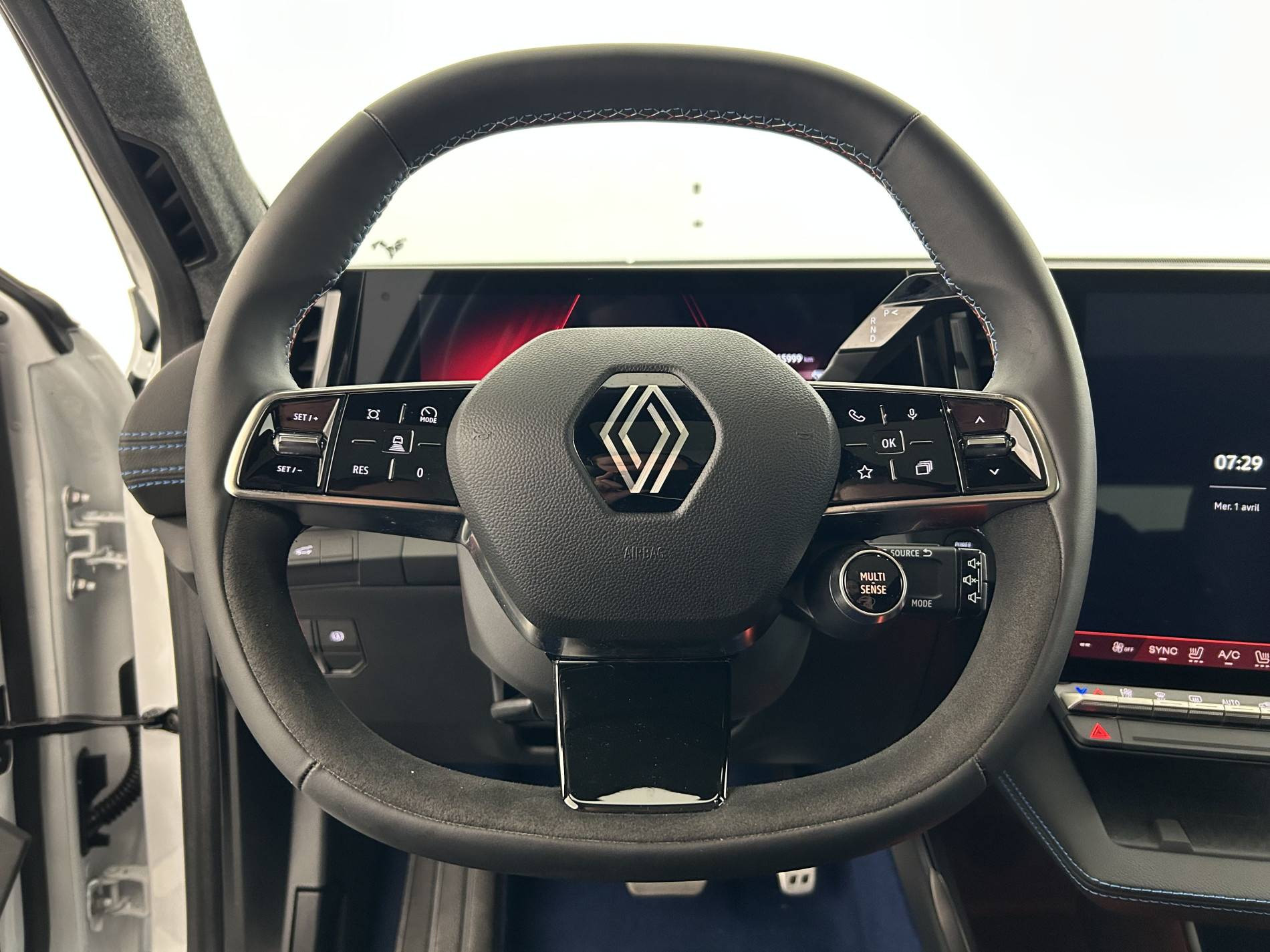 Vente en ligne Renault Scenic E-Tech  220 ch grande autonomie au prix de 40 990 €