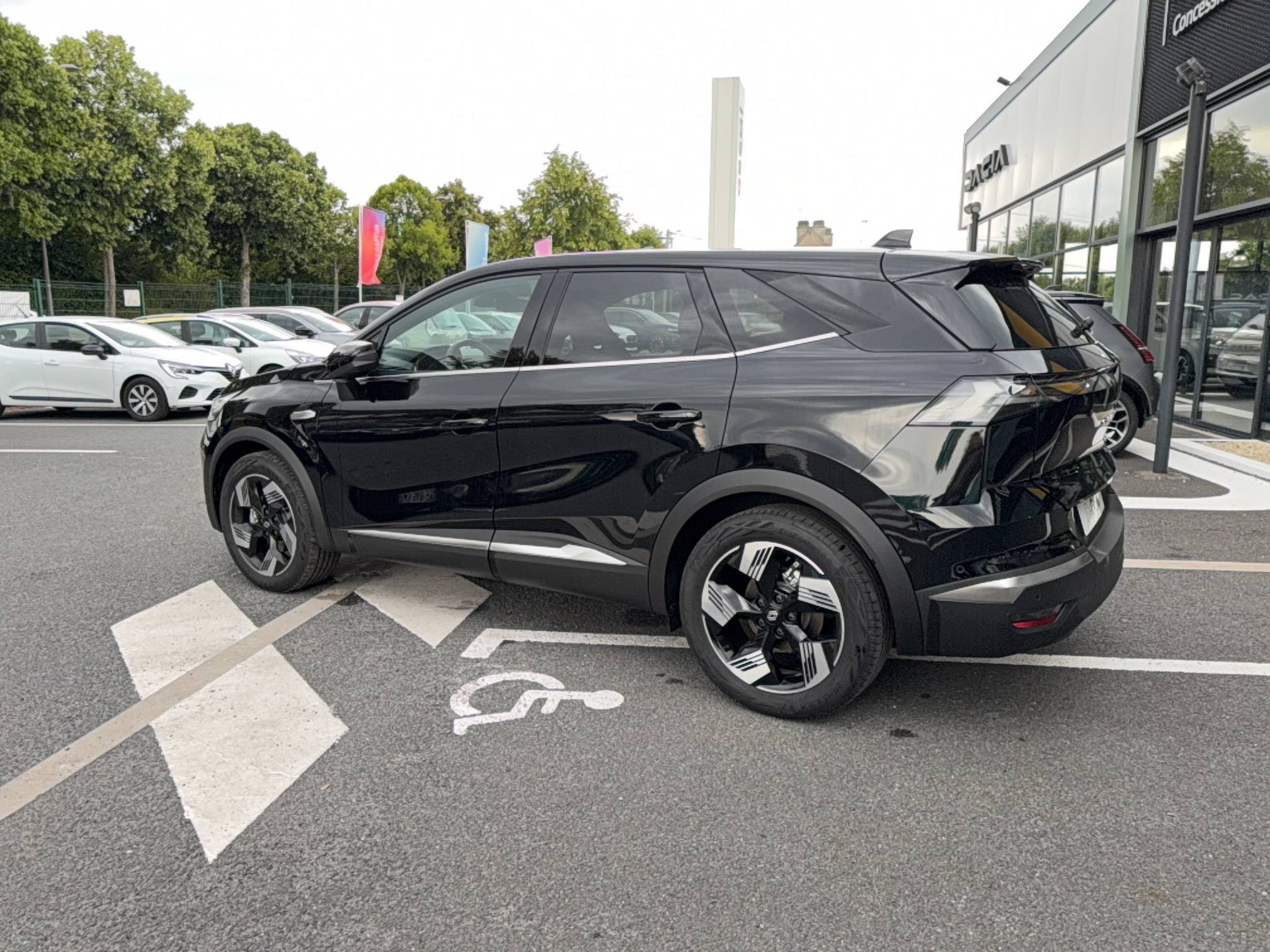Vente en ligne Renault Symbioz  E-Tech full hybrid 160 ch au prix de 37 300 €
