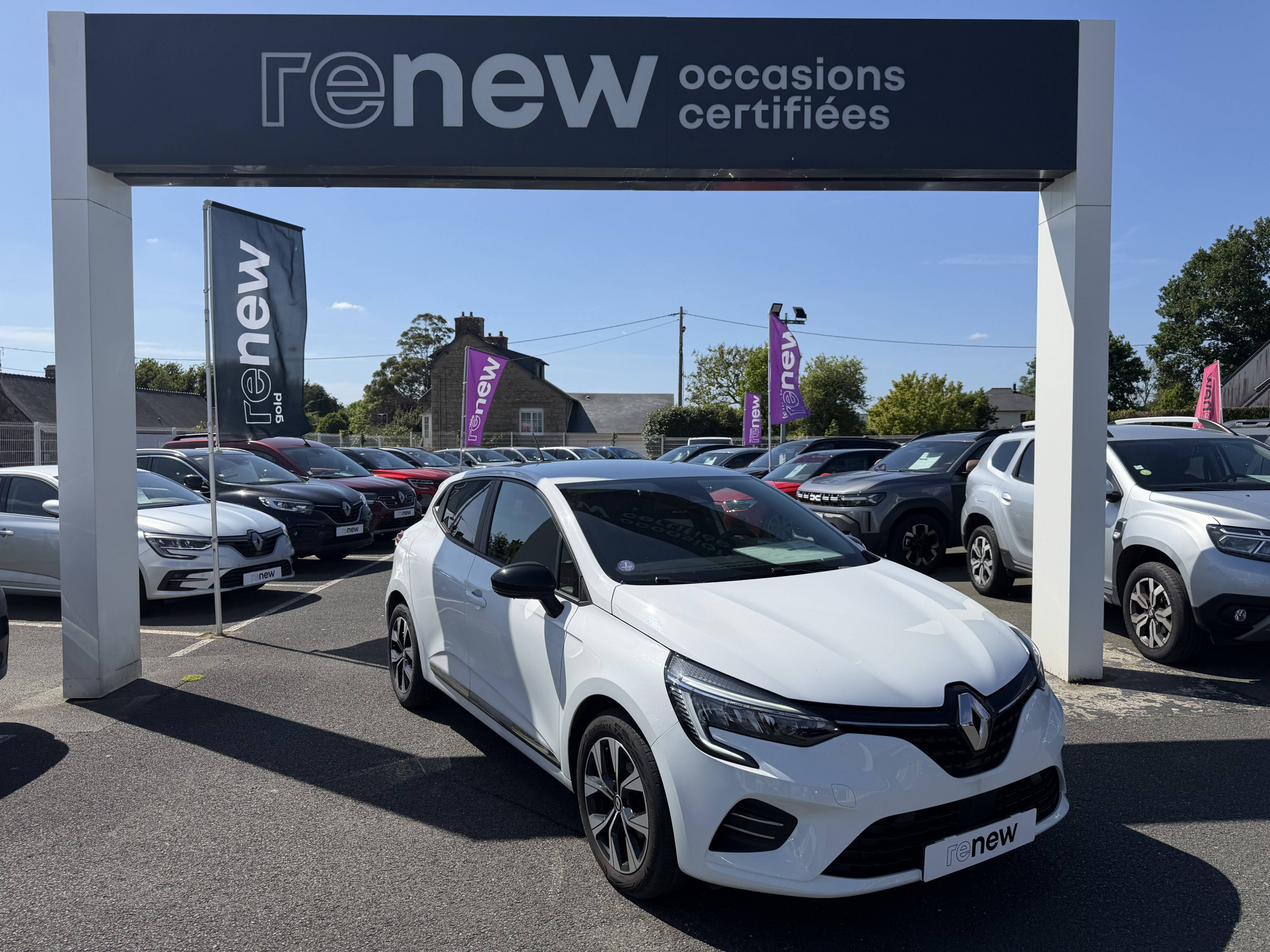 Renault Clio 5 Clio SCe 65 occasion de 2023 en vente à Lannion