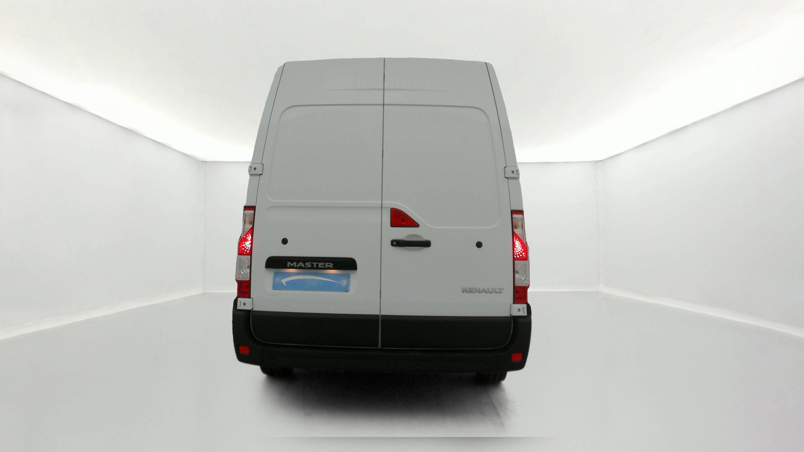 Vente en ligne Renault Master Fourgon MASTER FGN TRAC F3500 L2H2 BLUE DCI 135 au prix de 24 990 €