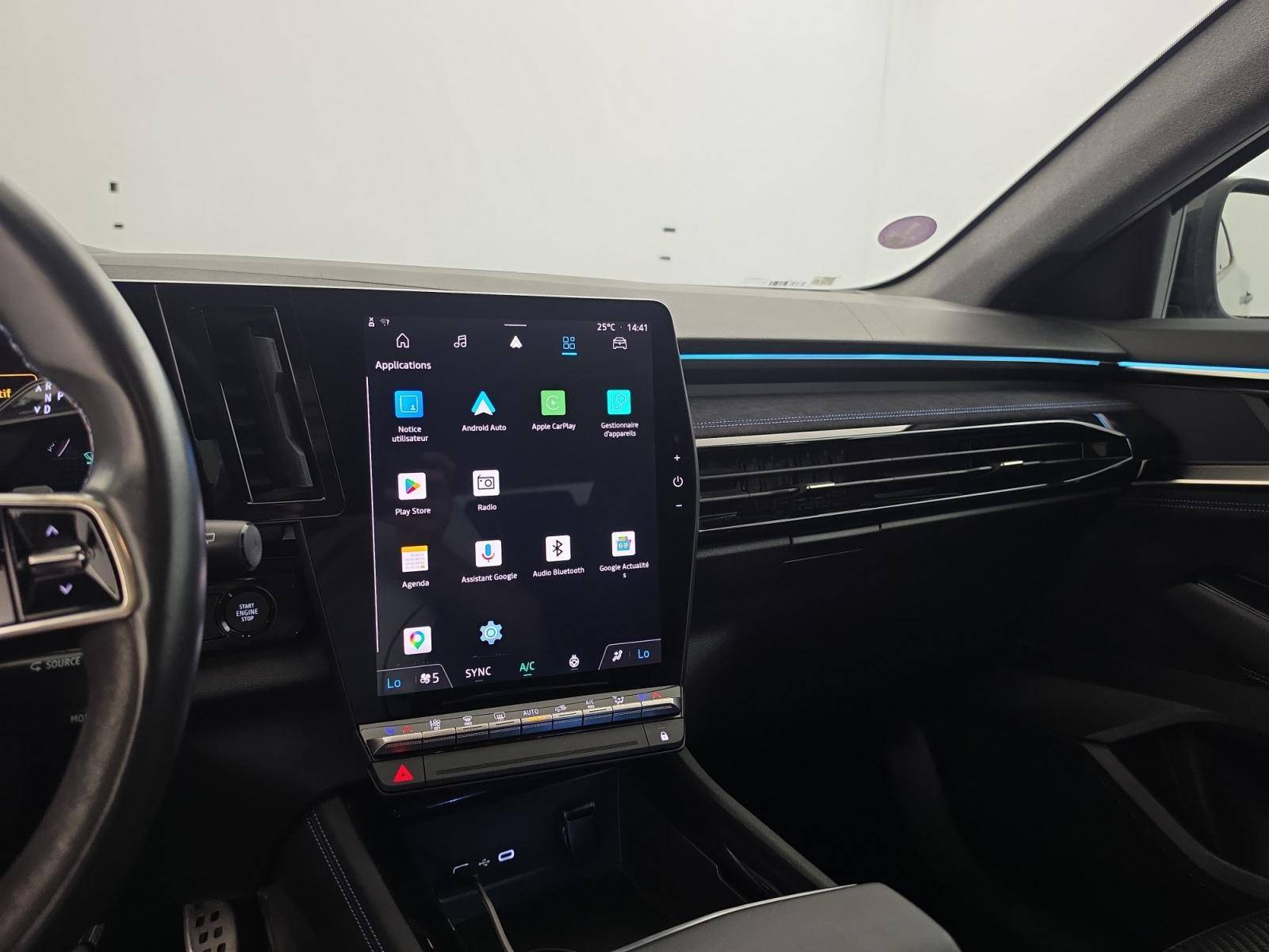 Vente en ligne Renault Espace Espace E-Tech hybrid 200 au prix de 32 490 €