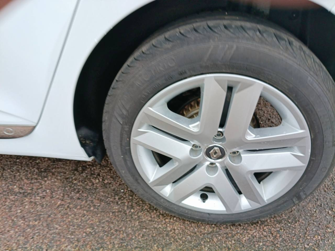 Vente en ligne Renault Clio 5 Clio SCe 75 au prix de 10 990 €