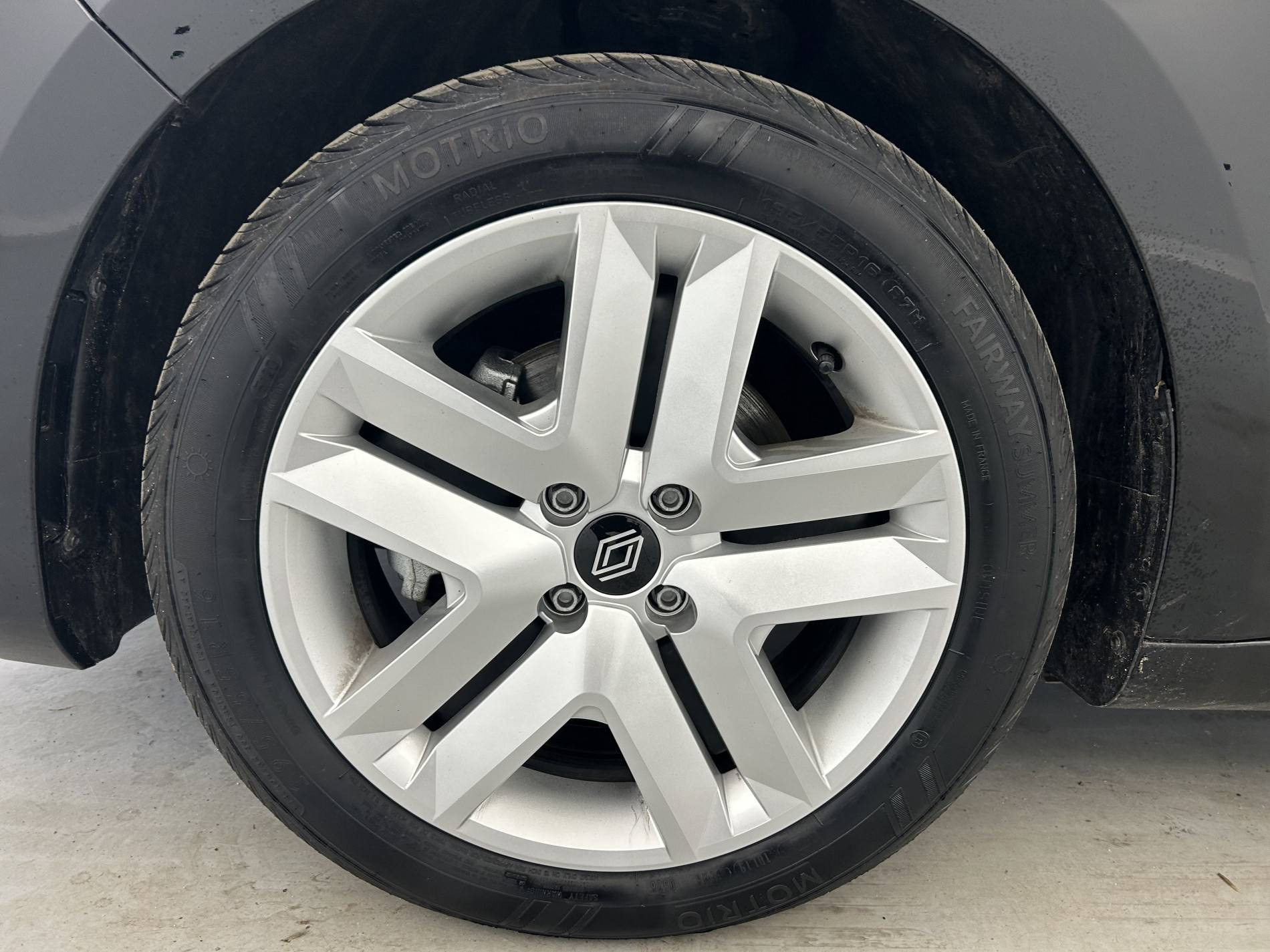 Vente en ligne Renault Clio 5 Clio E-Tech full hybrid 145 ch GSR2 au prix de 20 990 €