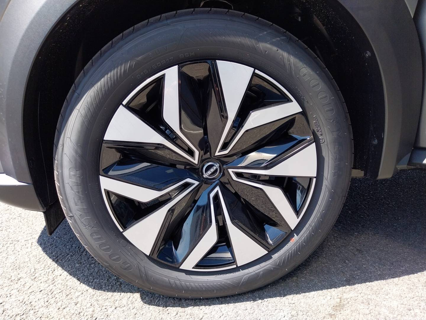 Vente en ligne Nissan Juke  HYBRID 143 au prix de 26 950 €