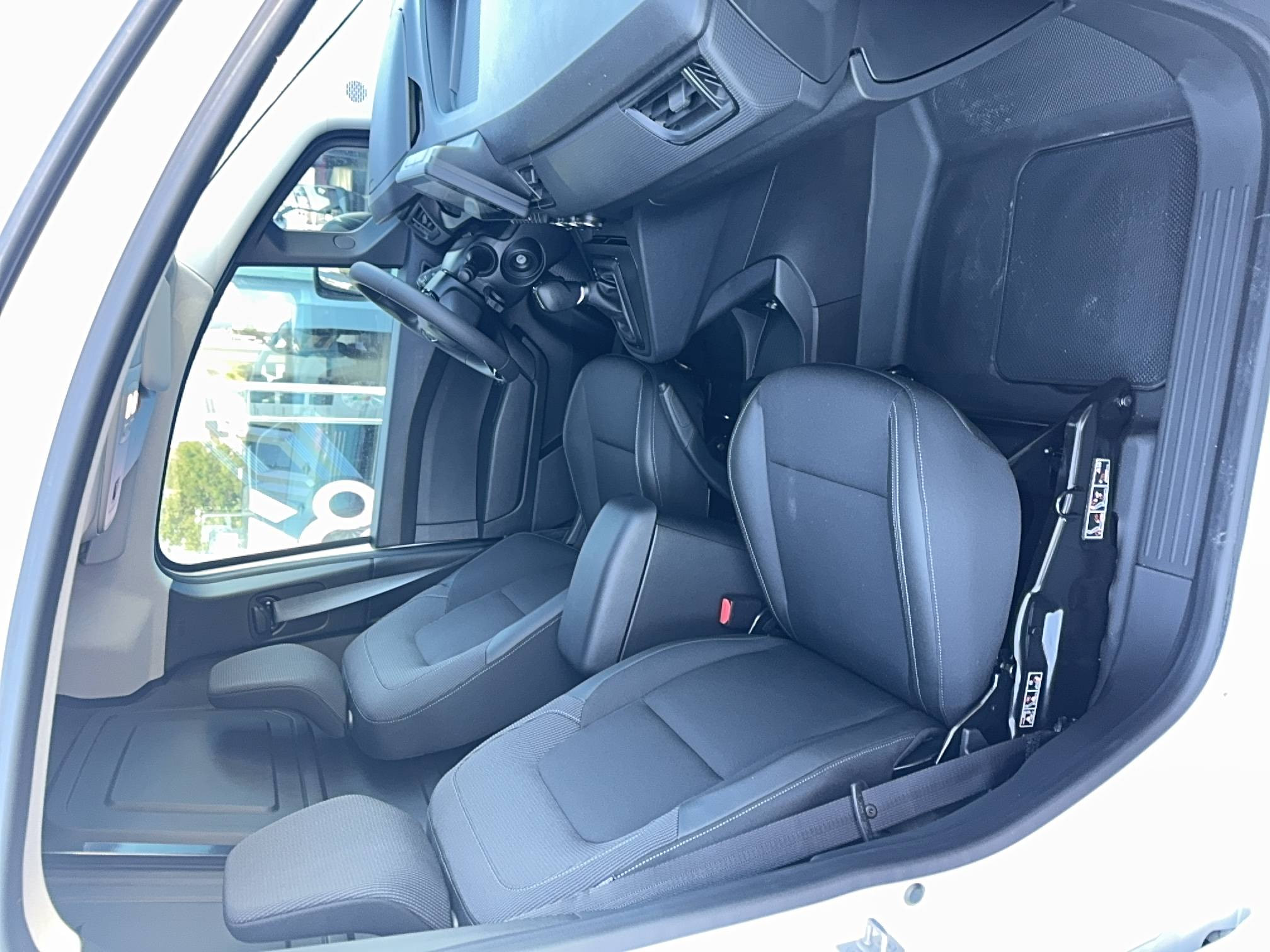 Vente en ligne Renault Kangoo Van  FG TOLE DCI 95 L1 AUTO au prix de 25 000 €