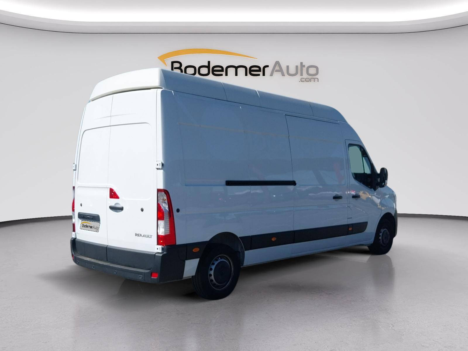 Vente en ligne Renault Master Fourgon MASTER FGN TRAC F3500 L3H3 BLUE DCI 135 au prix de 26 490 €