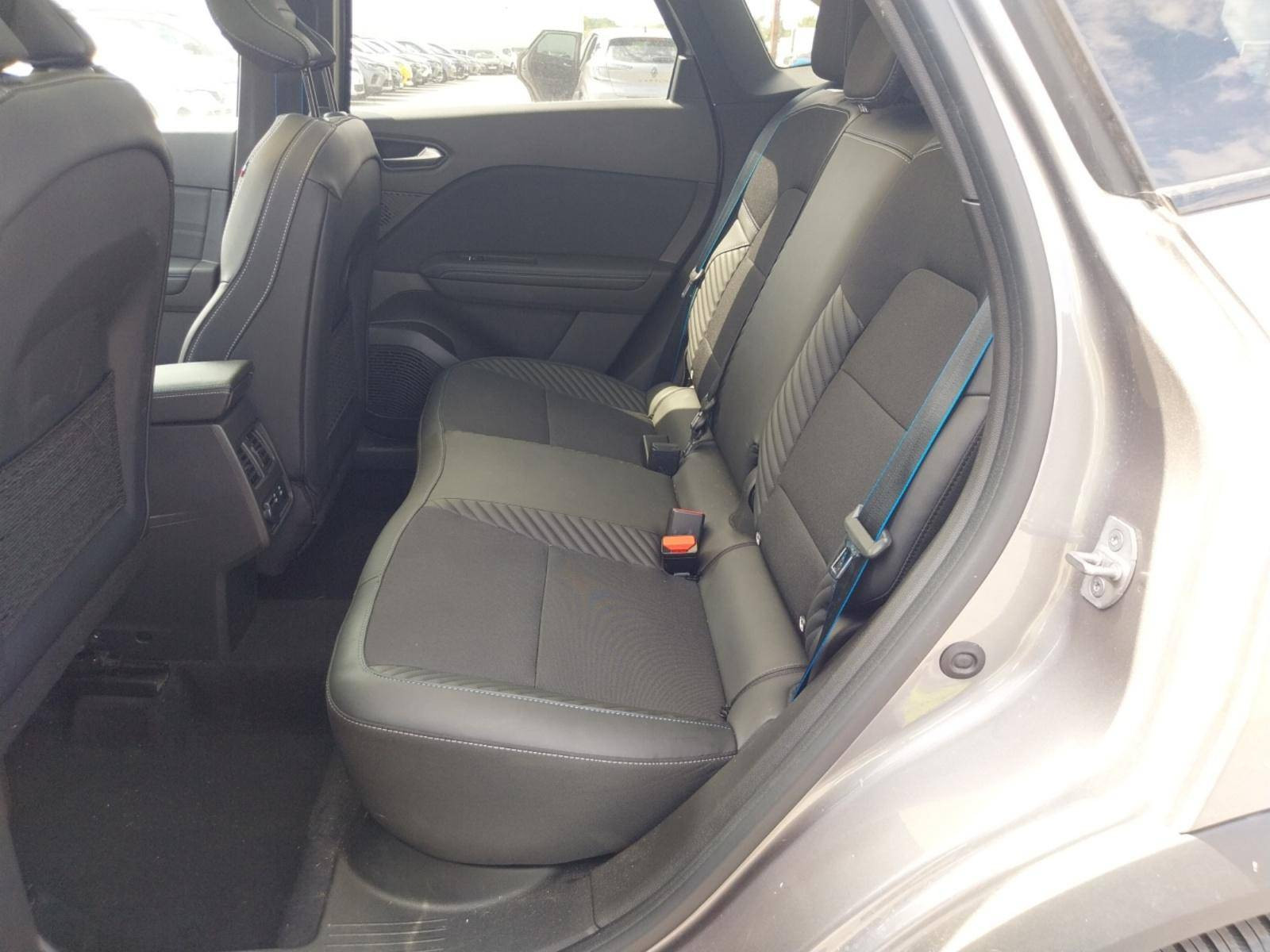 Vente en ligne Renault Symbioz  E-Tech full hybrid 145 au prix de 26 990 €