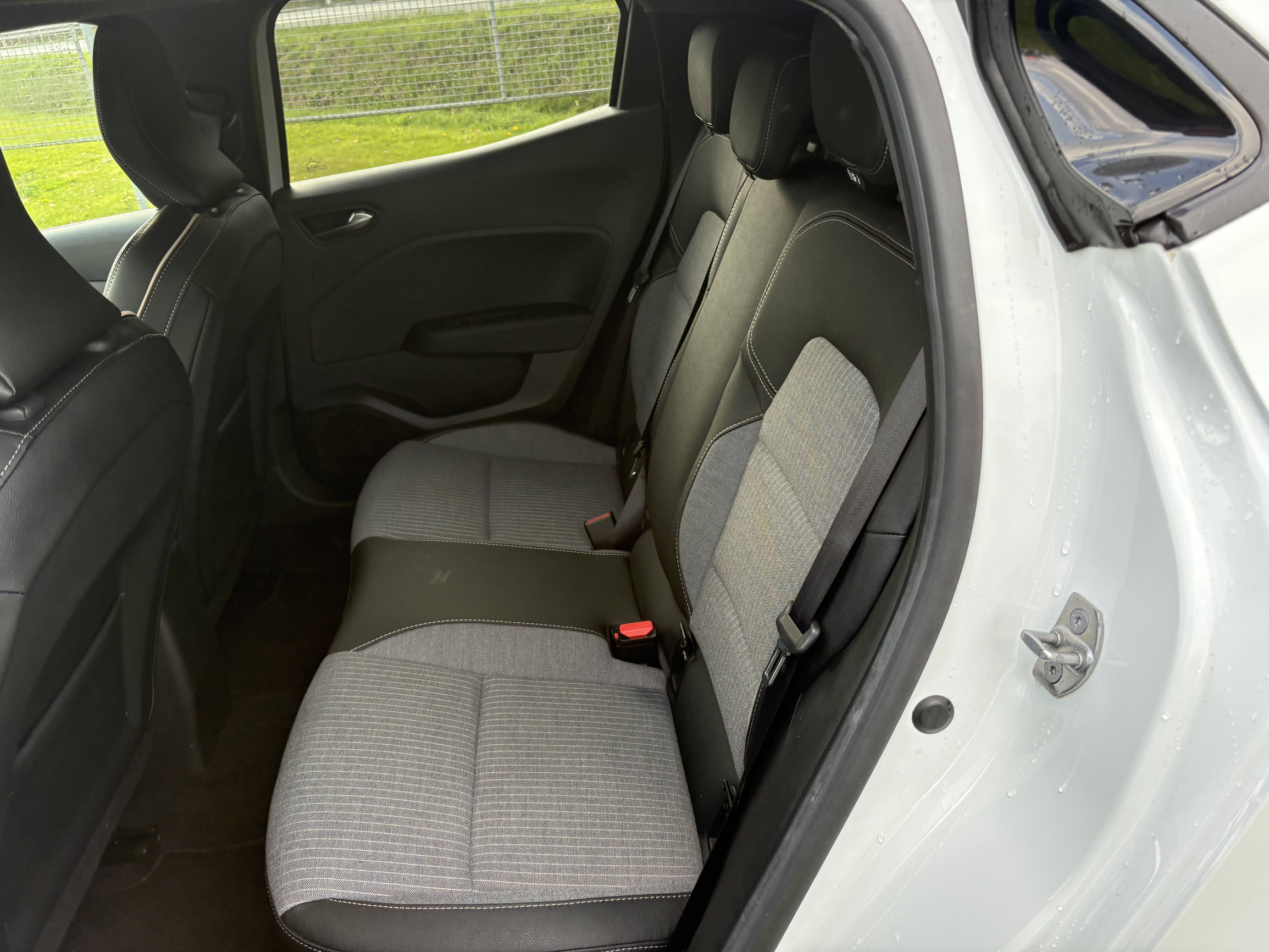 Vente en ligne Renault Clio 5 Clio TCe 90 ch GSR2 au prix de 17 890 €