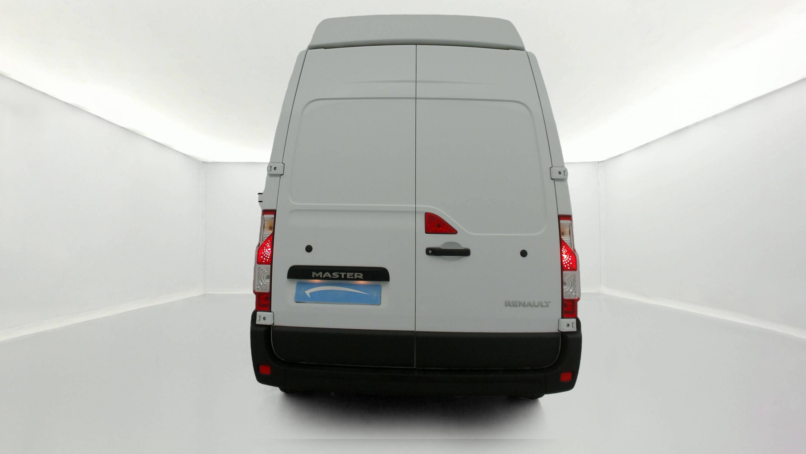 Vente en ligne Renault Master Fourgon MASTER FGN TRAC F3500 L3H3 BLUE DCI 135 au prix de 28 990 €